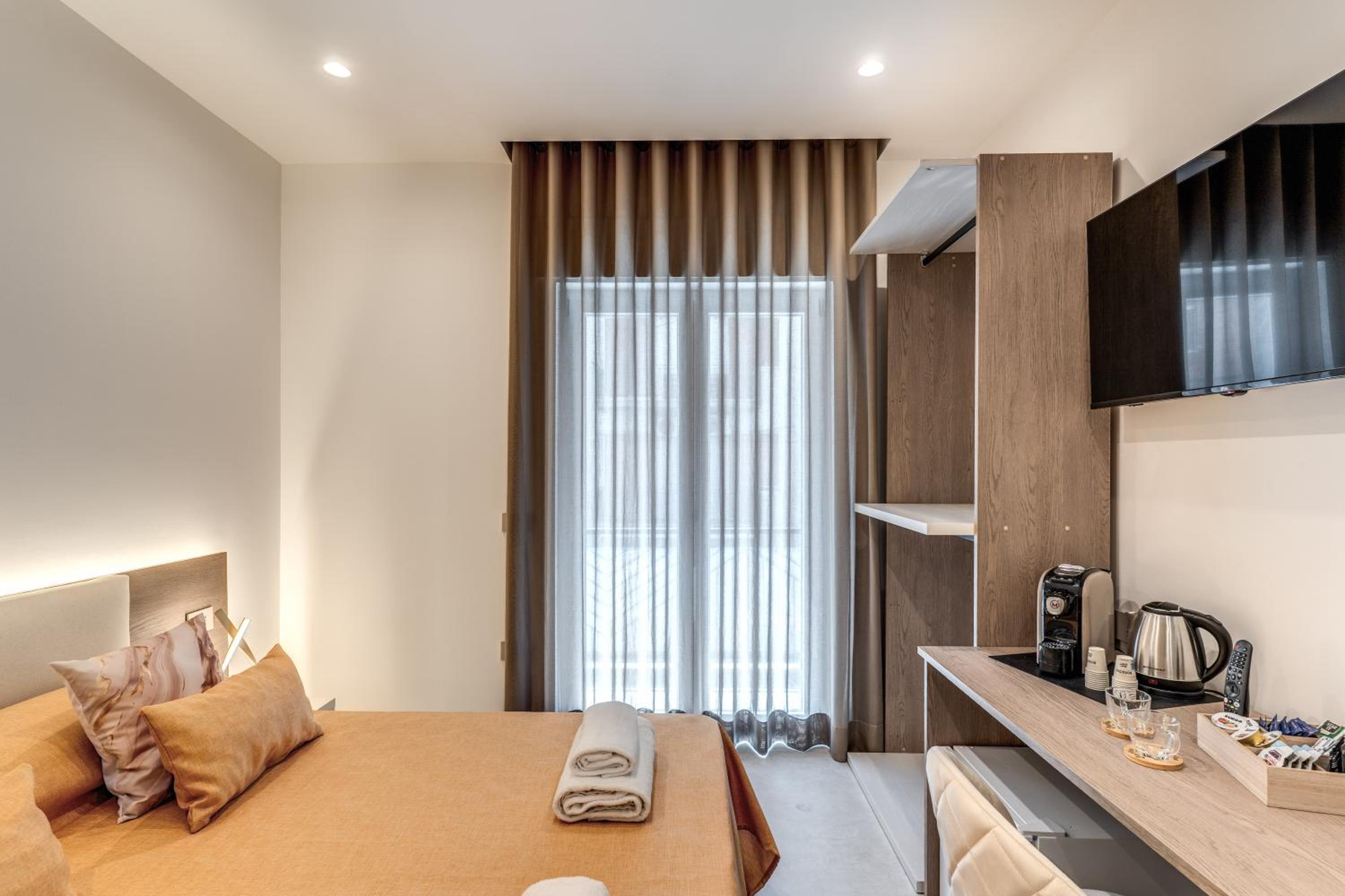 Deluxe Double Room with Balcony