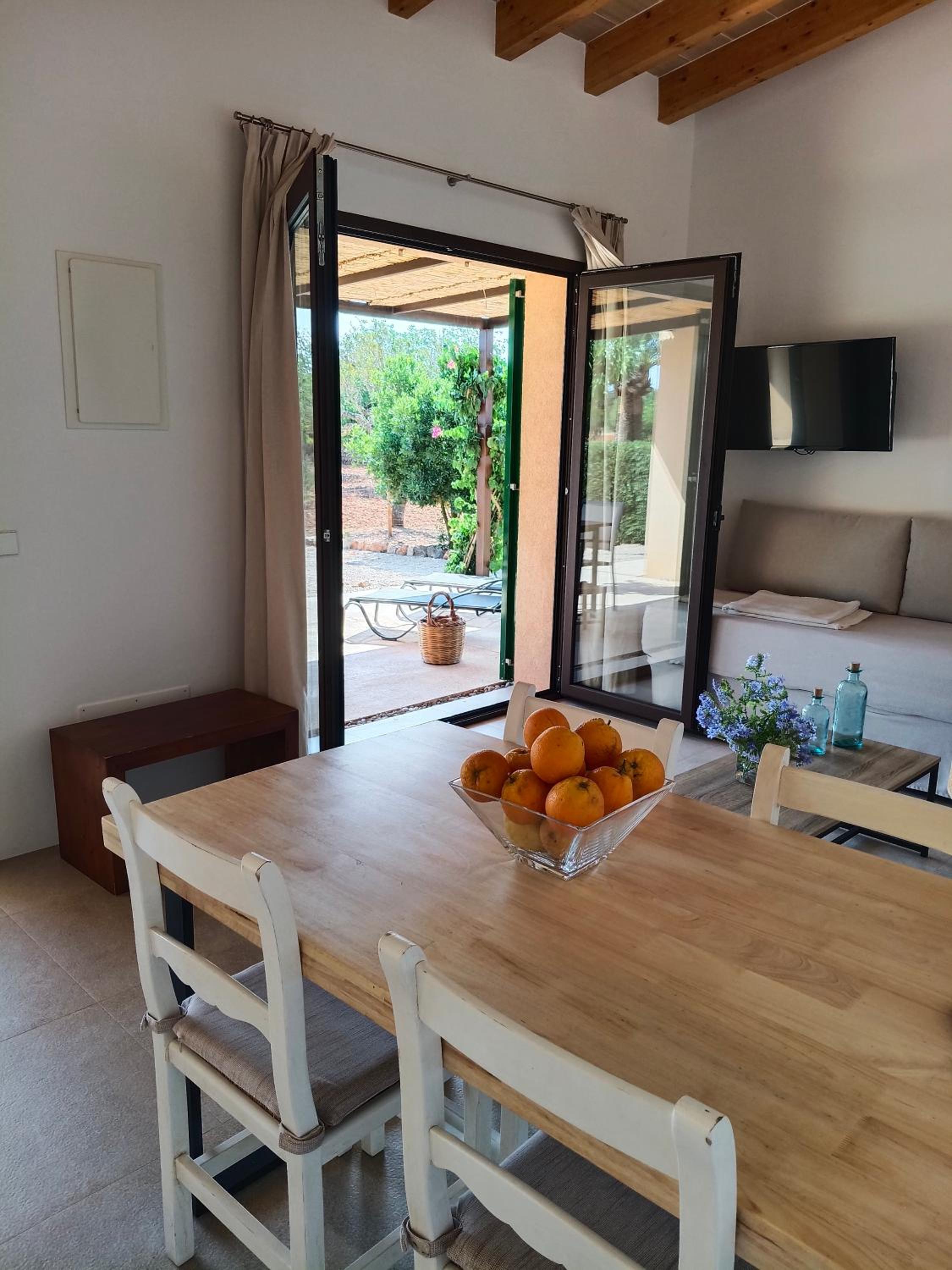 One-Bedroom Apartment with Garden View photo 3