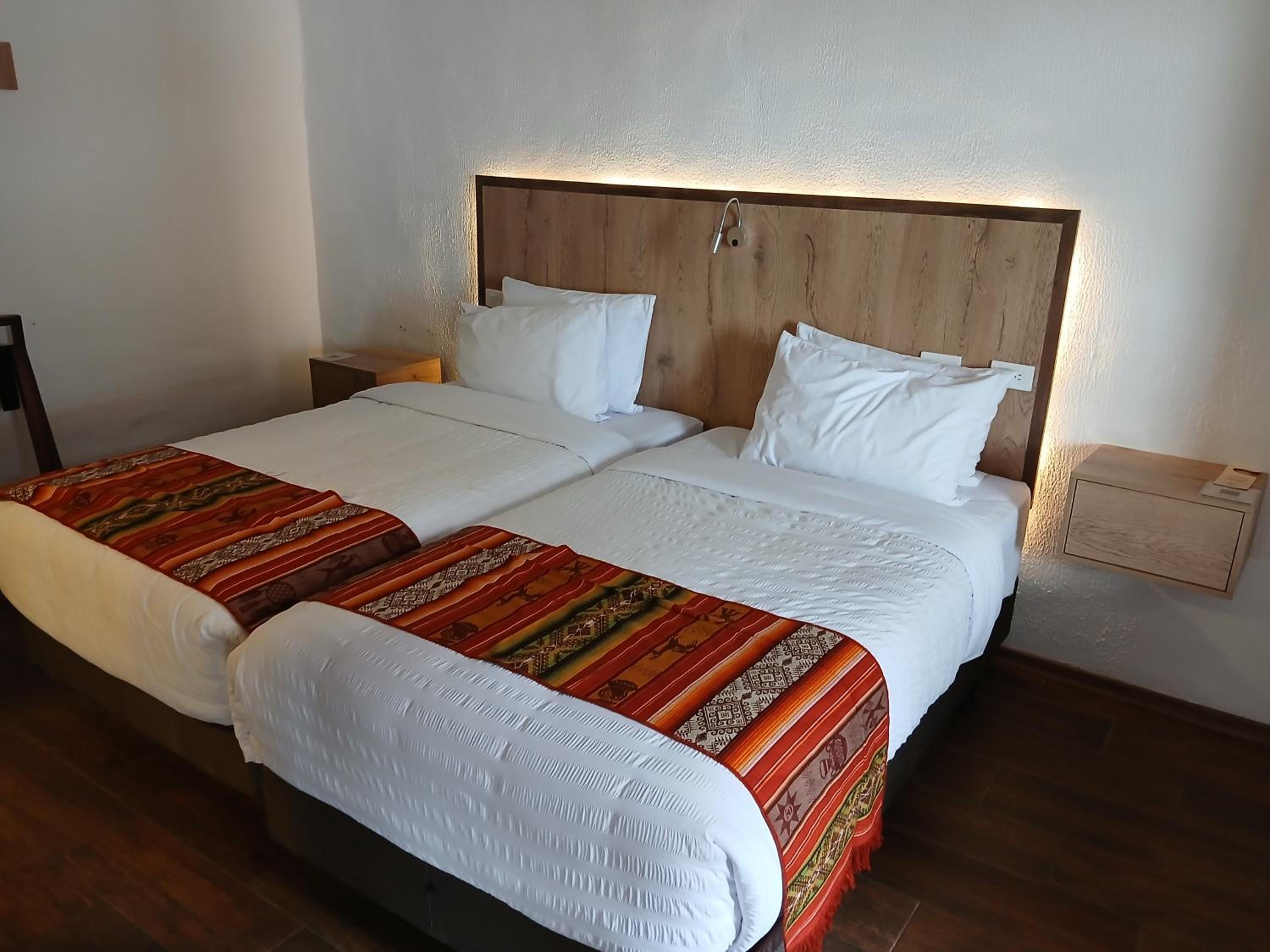 Economy Twin Room photo 1