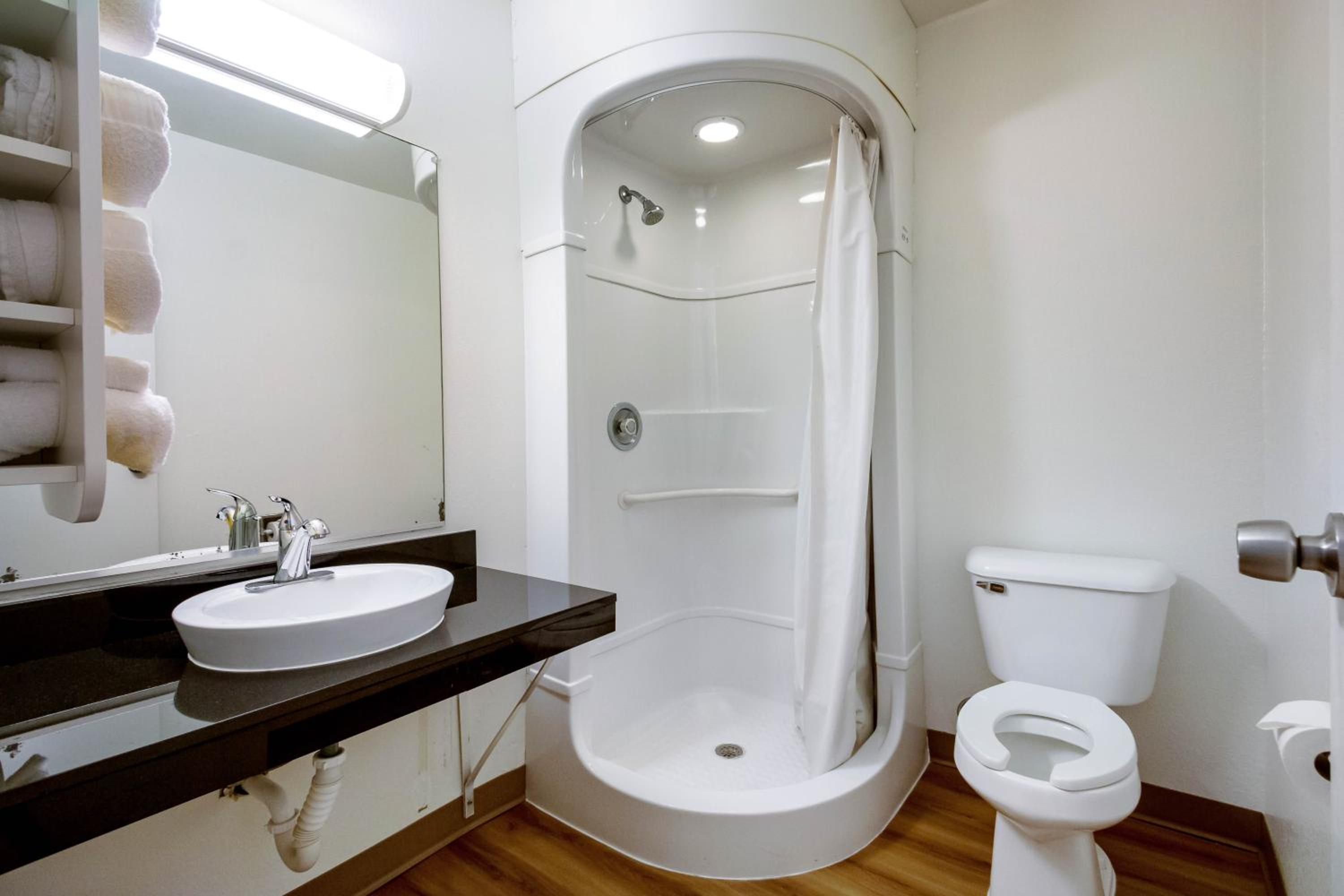 Standard Double Room - Photo 1