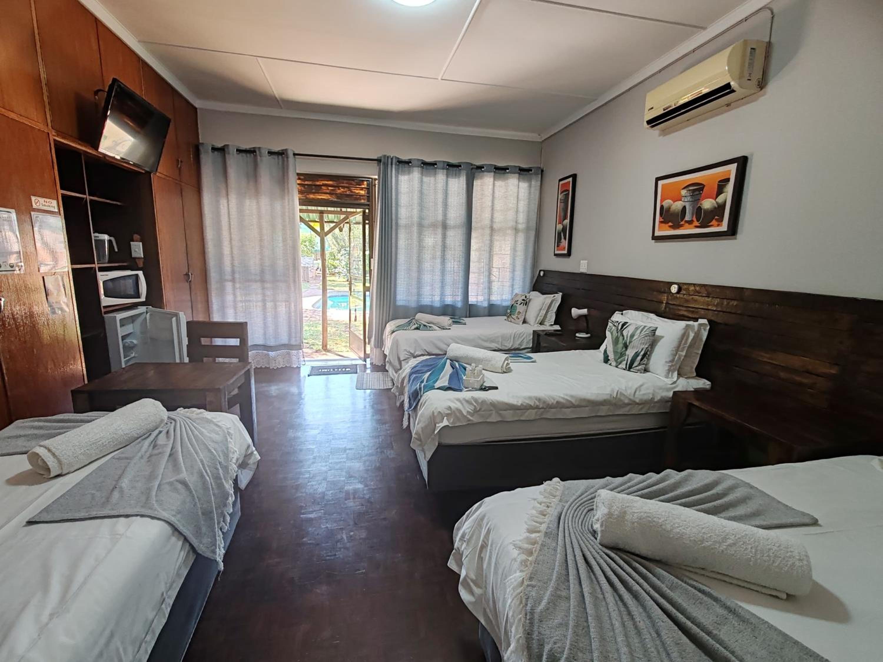 Quadruple Room photo 2