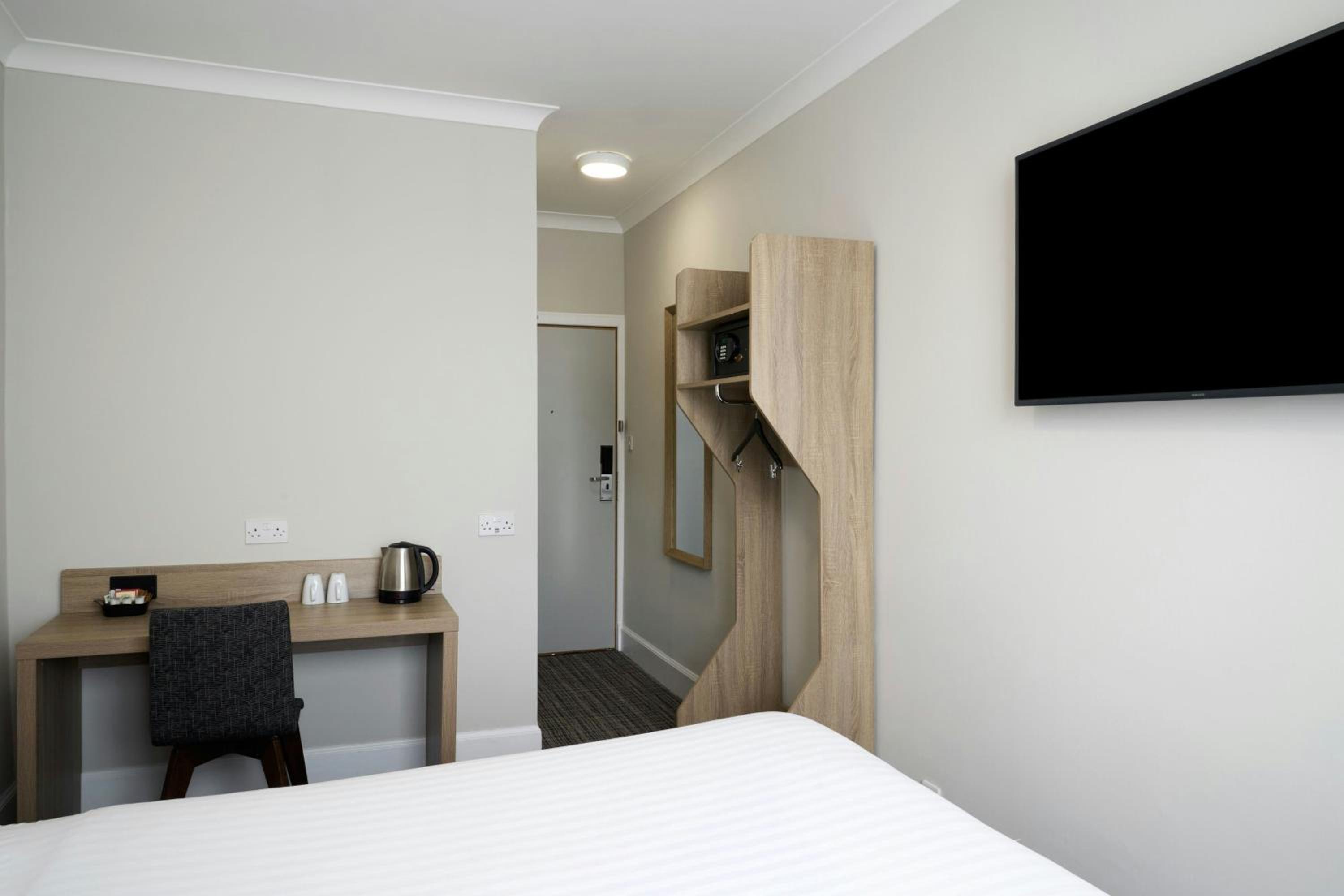 Standard Double, Guest room, 1 Double - Photo 3