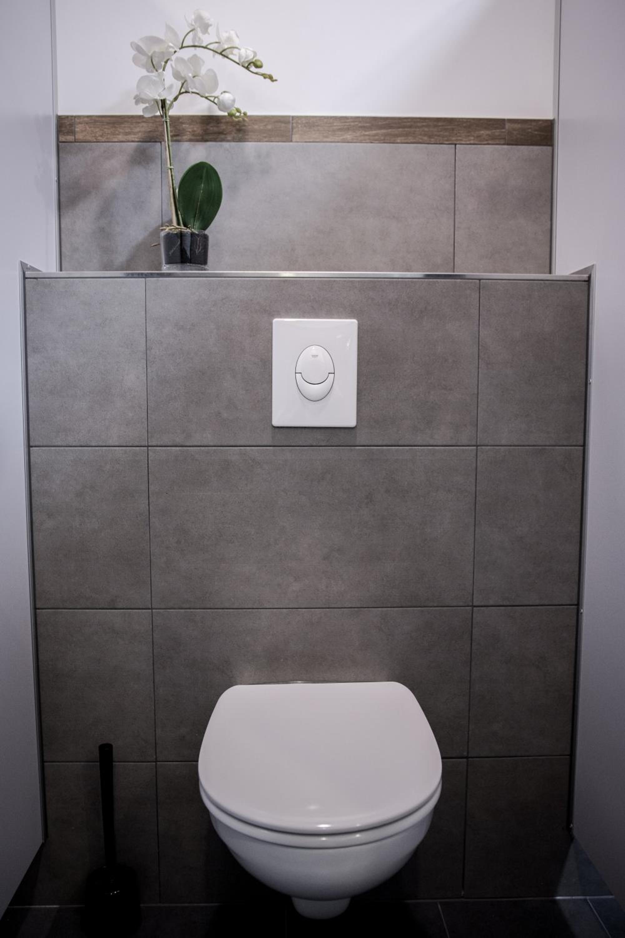 Double or Twin Room with Shared Bathroom photo 2