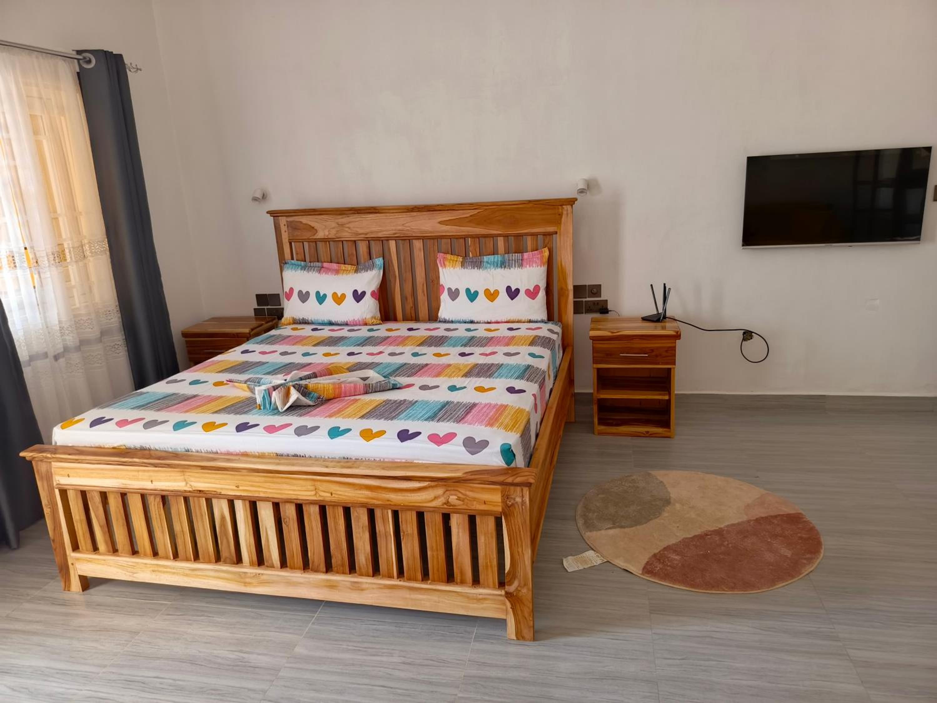 Deluxe Double Room (2 Adults + 1 Child)