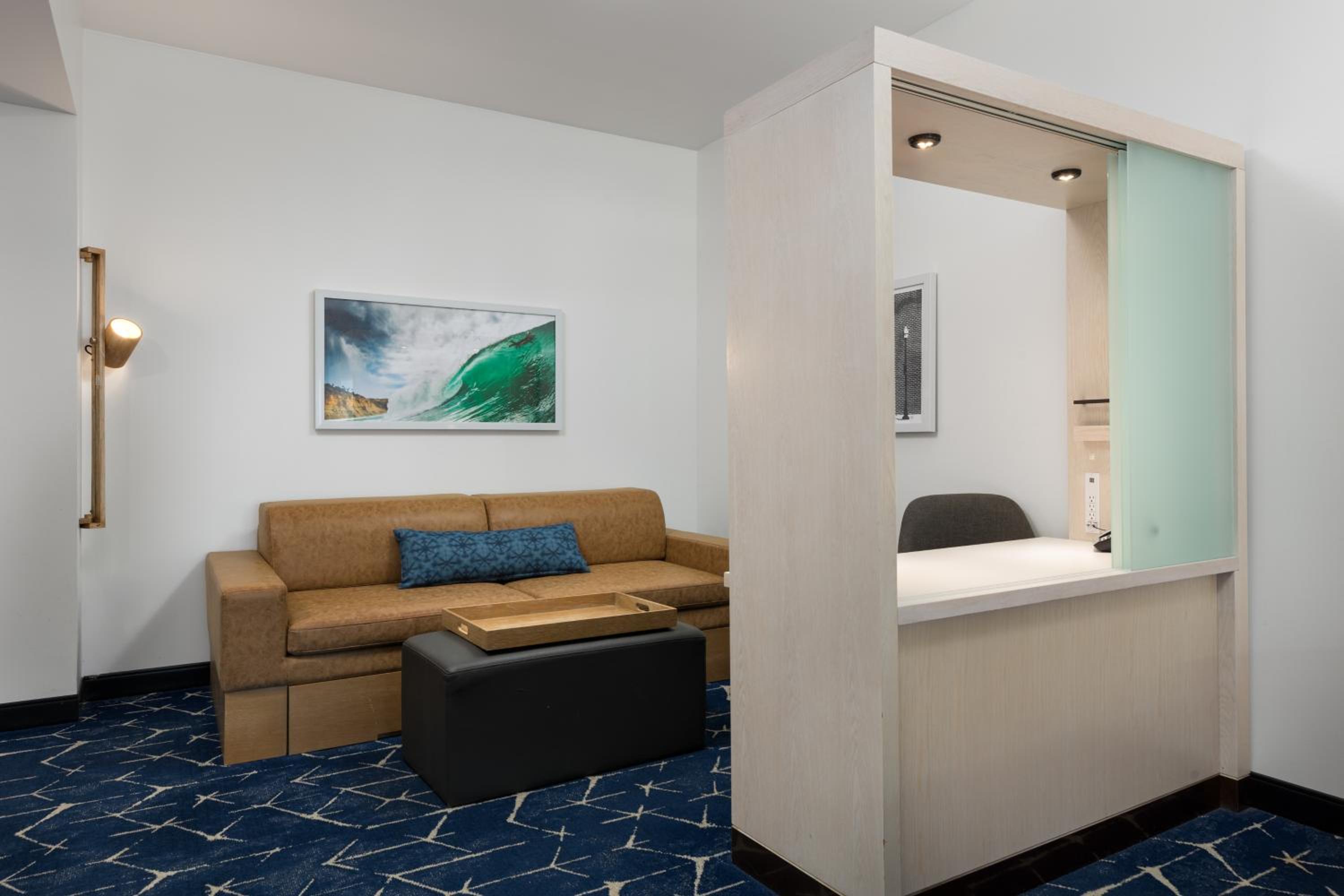 Ocean King Studio Suite - Hearing Accessible