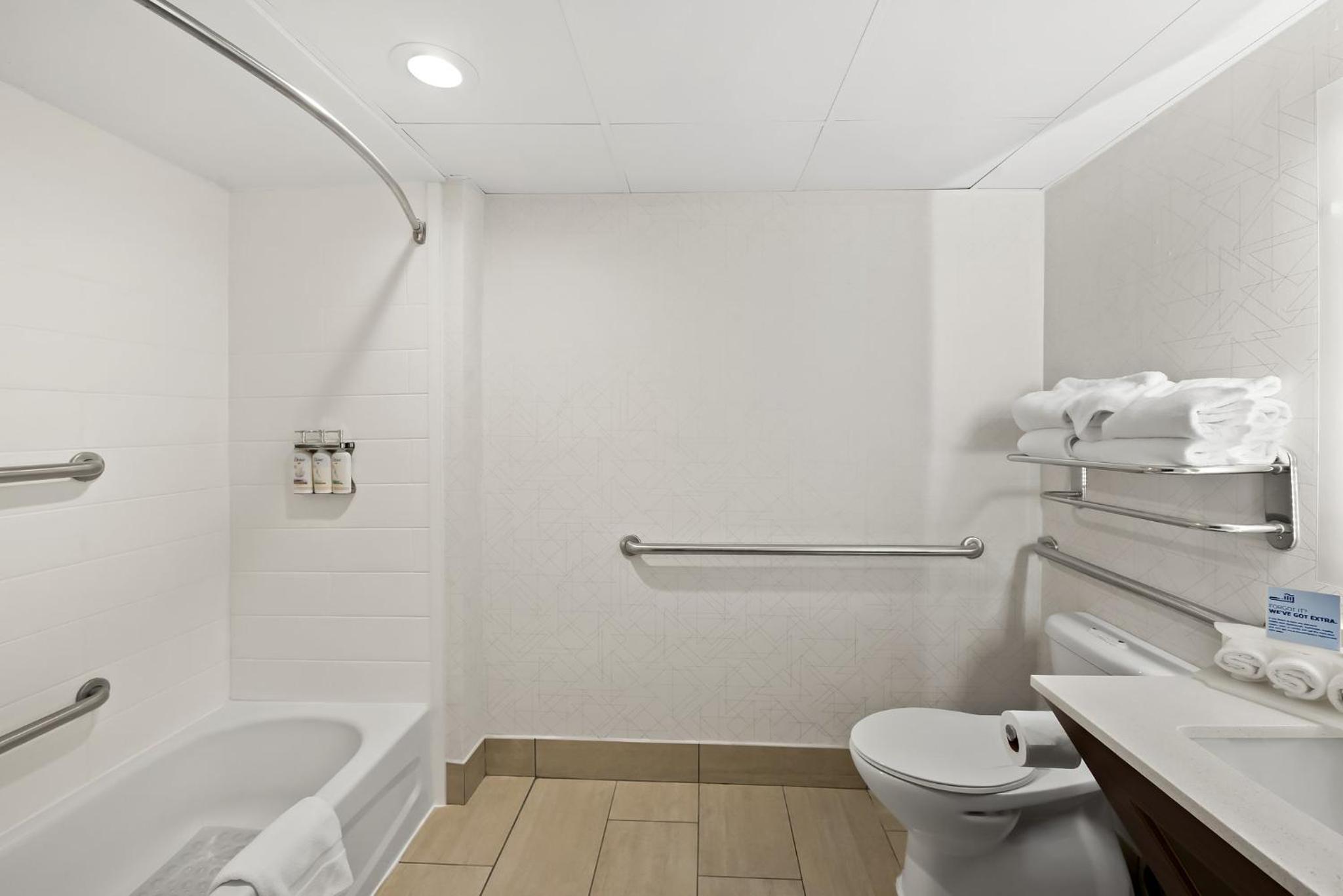 Standard Queen Room with Two Queen Beds - Communications Accessible - Photo 1