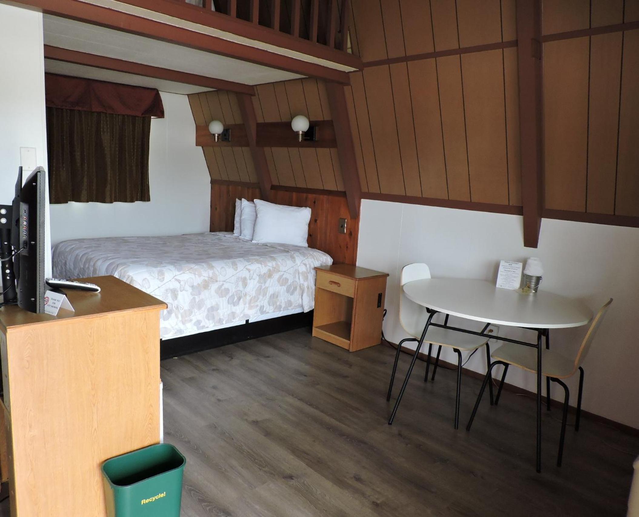 Deluxe Double Room with Bath