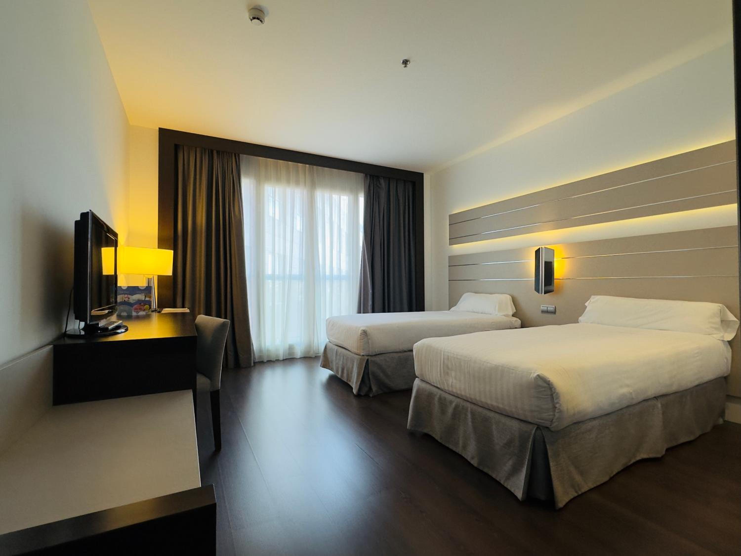 Standard Twin Room photo 3