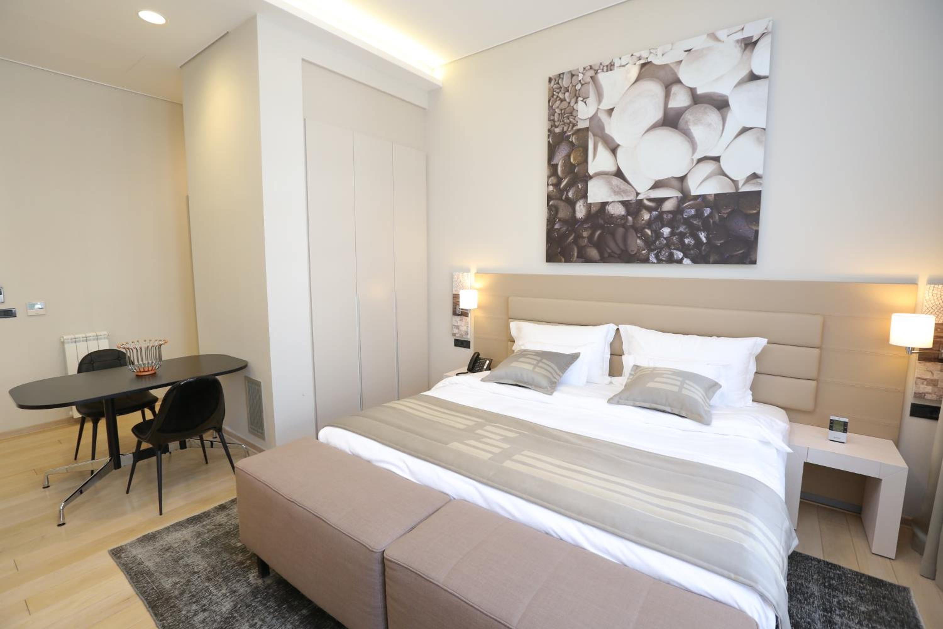 Standard Double Room photo 3