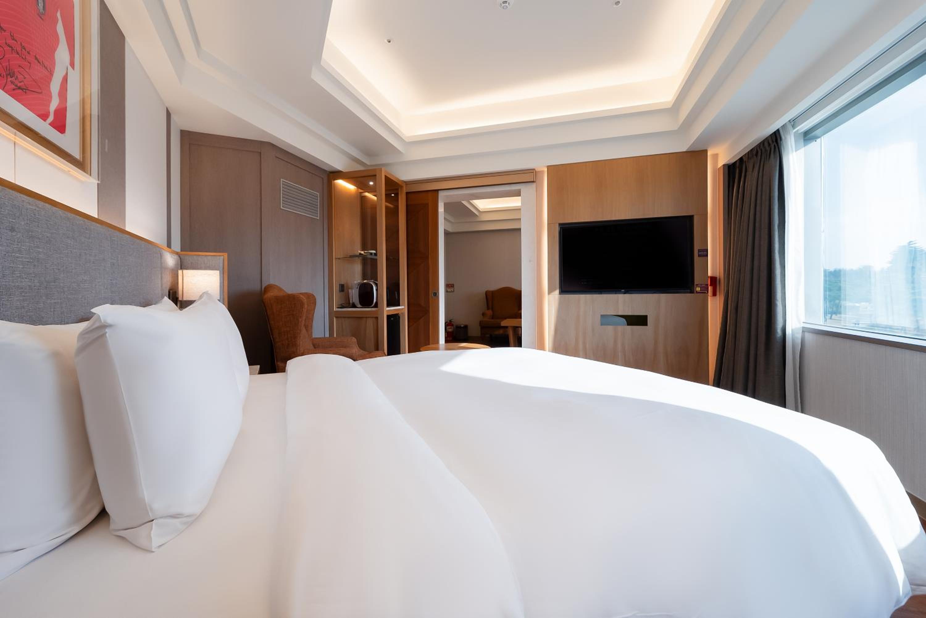 Inter Economy Suite - Photo 1