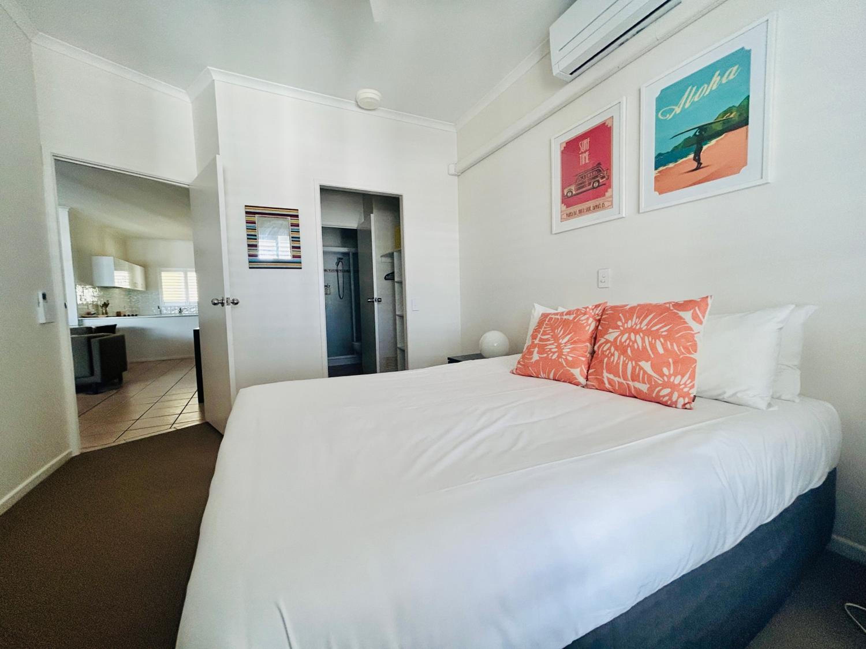 One-Bedroom Premium Apartment photo 2