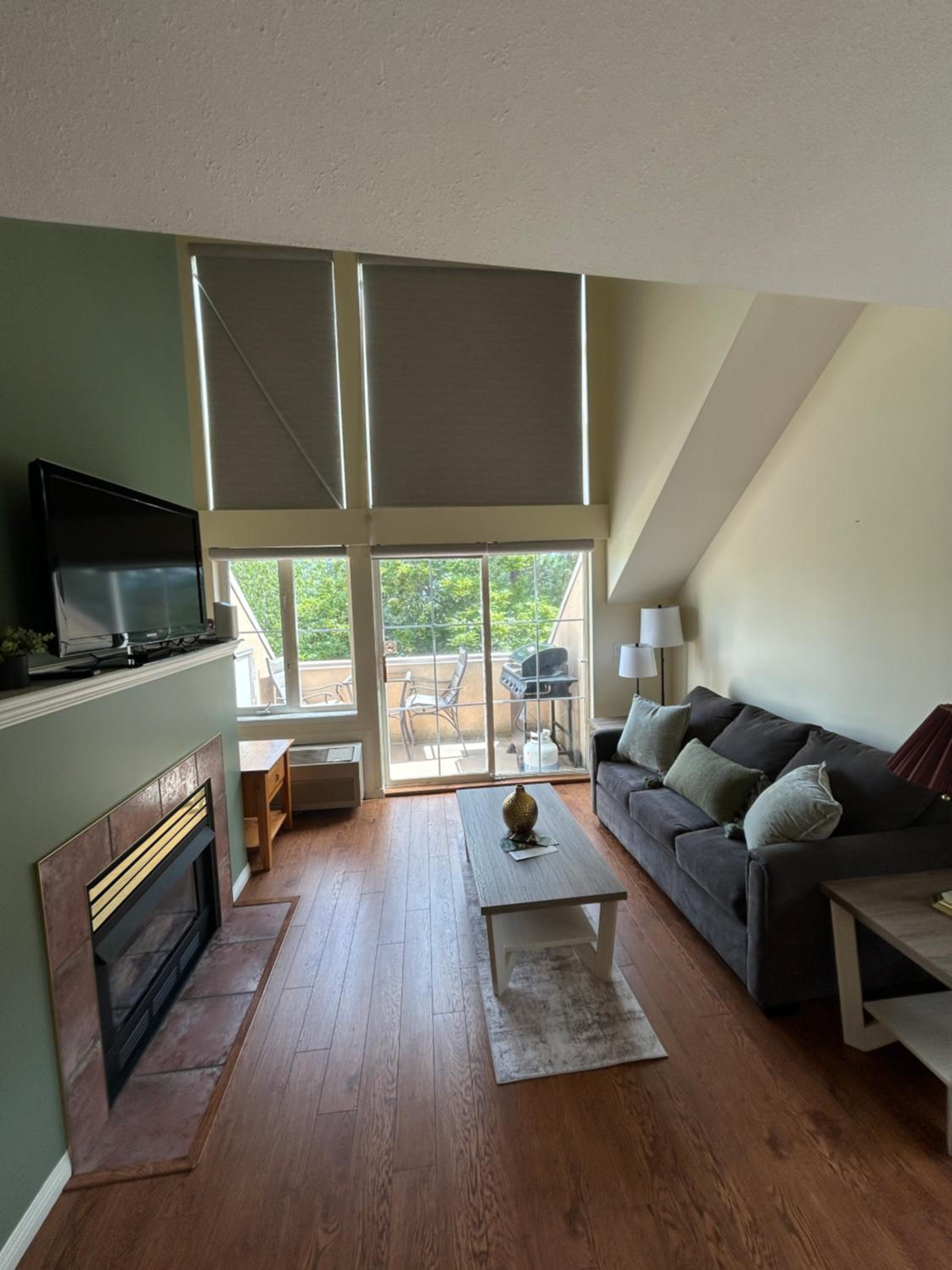 Apartment - Split Level photo 1