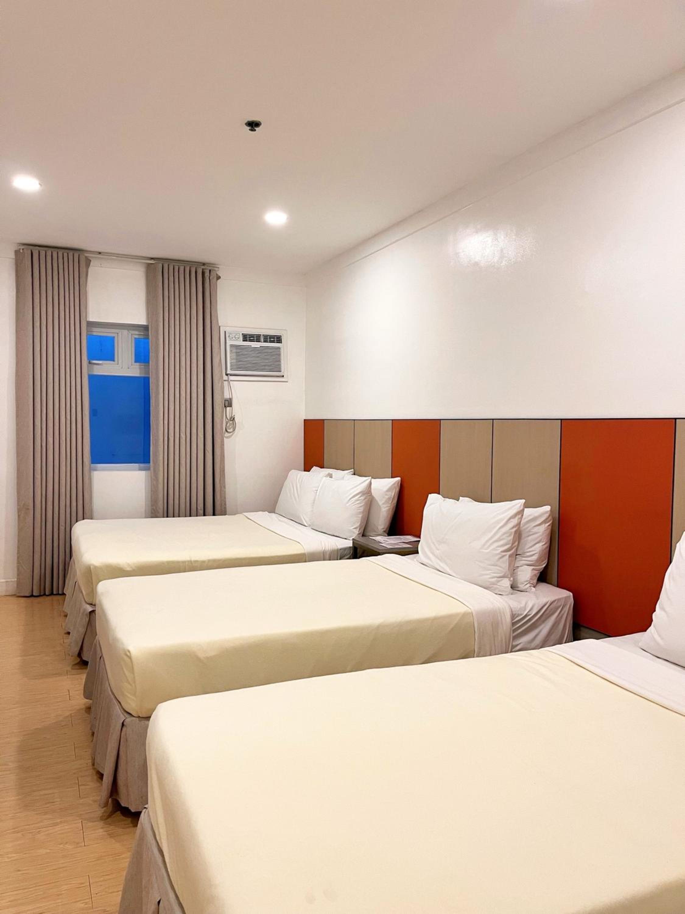 Premium Quadruple Room