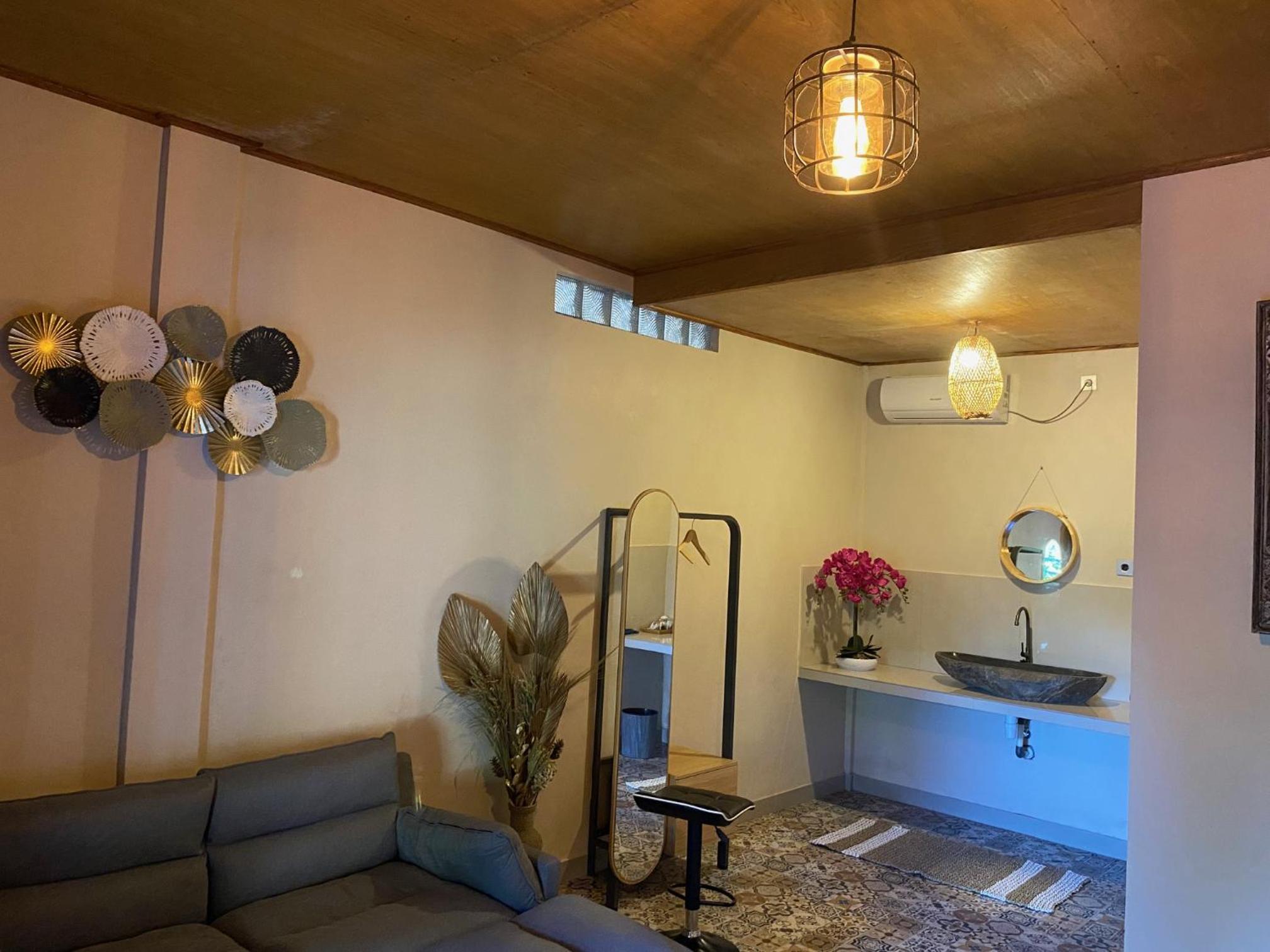 Deluxe Double Room - Photo 8