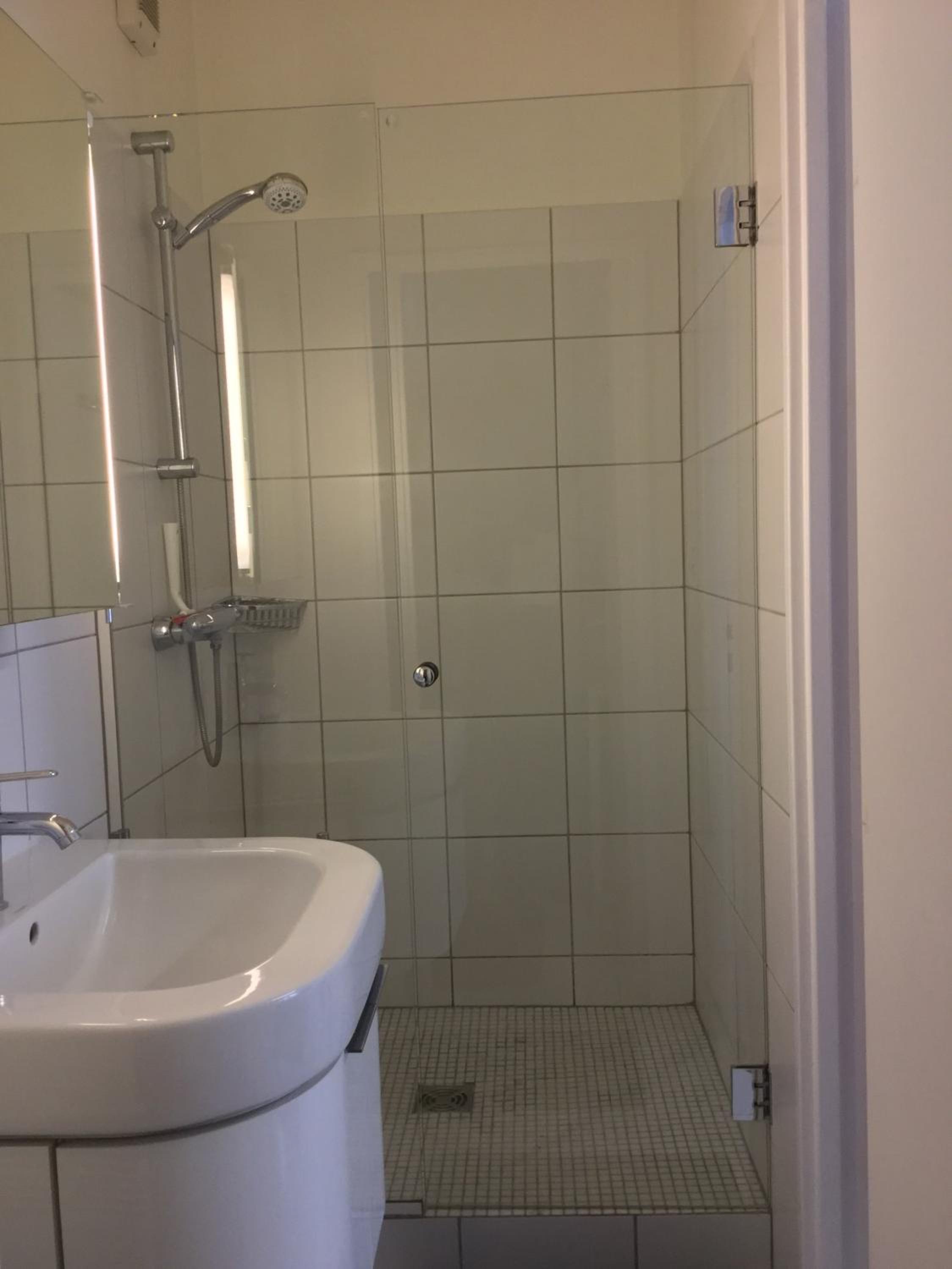 Studio Apartment - Photo 6
