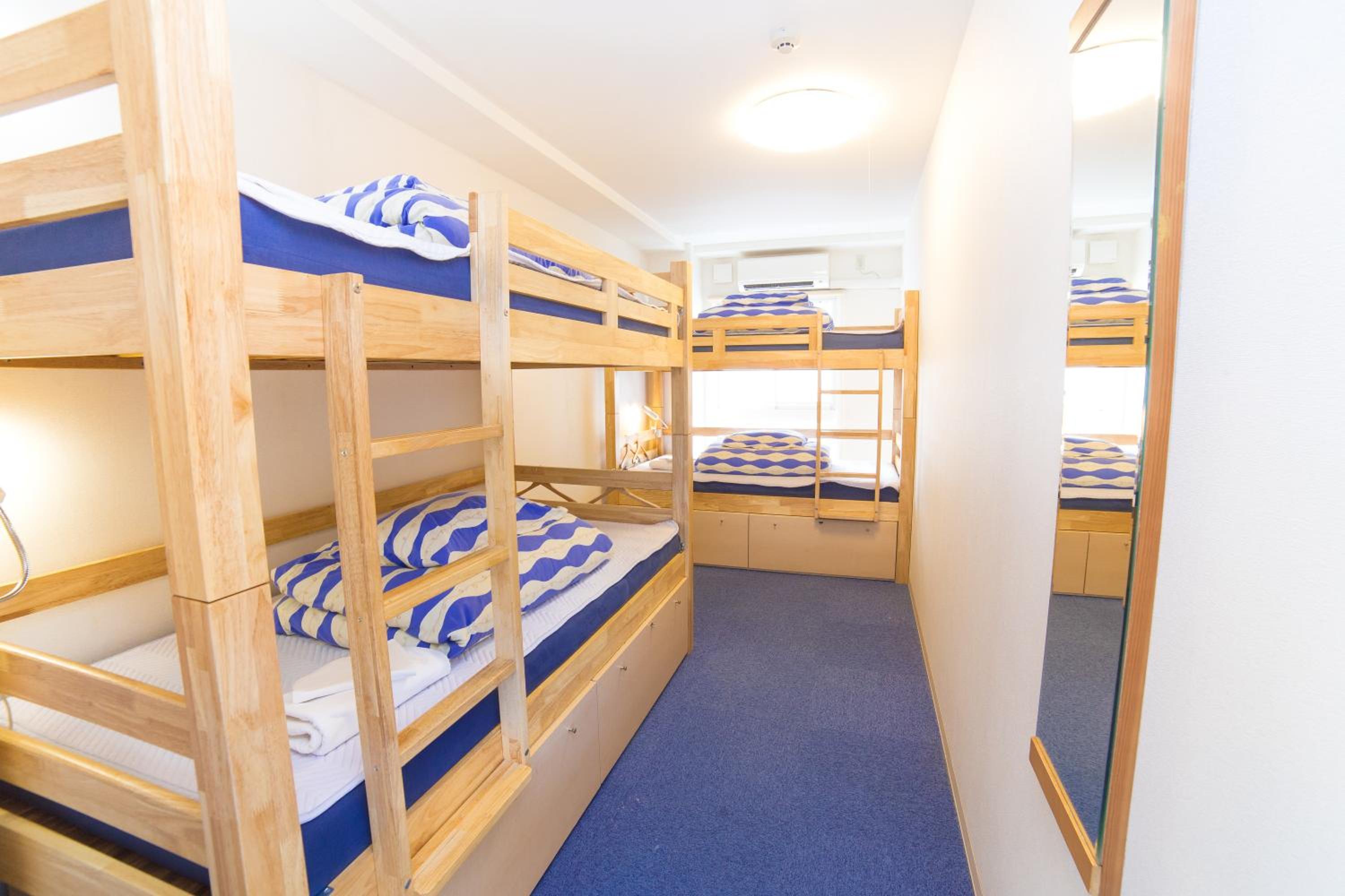 Bed in 4-Bed Mixed Dormitory Room photo 3