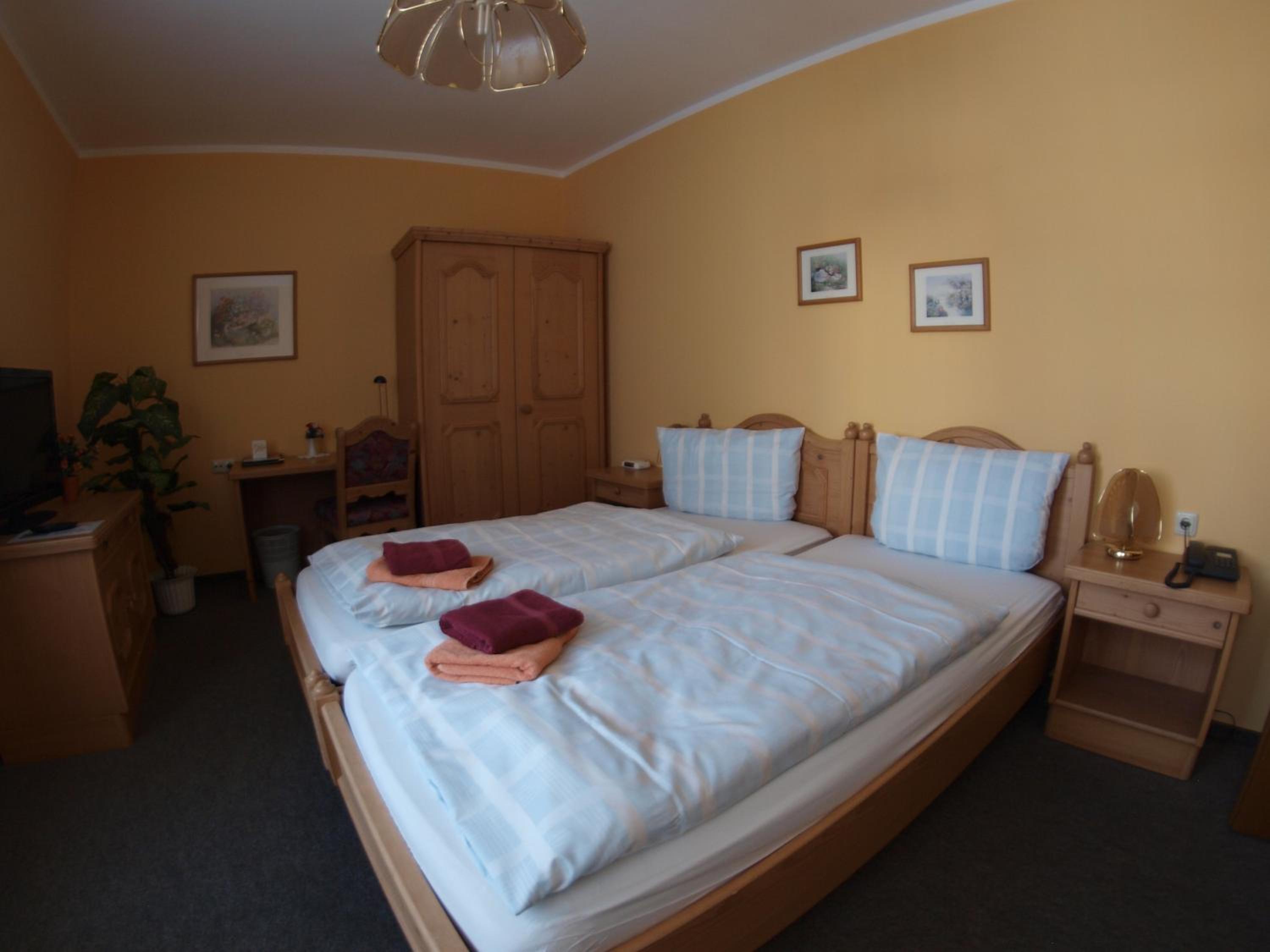 Double Room - Photo 3