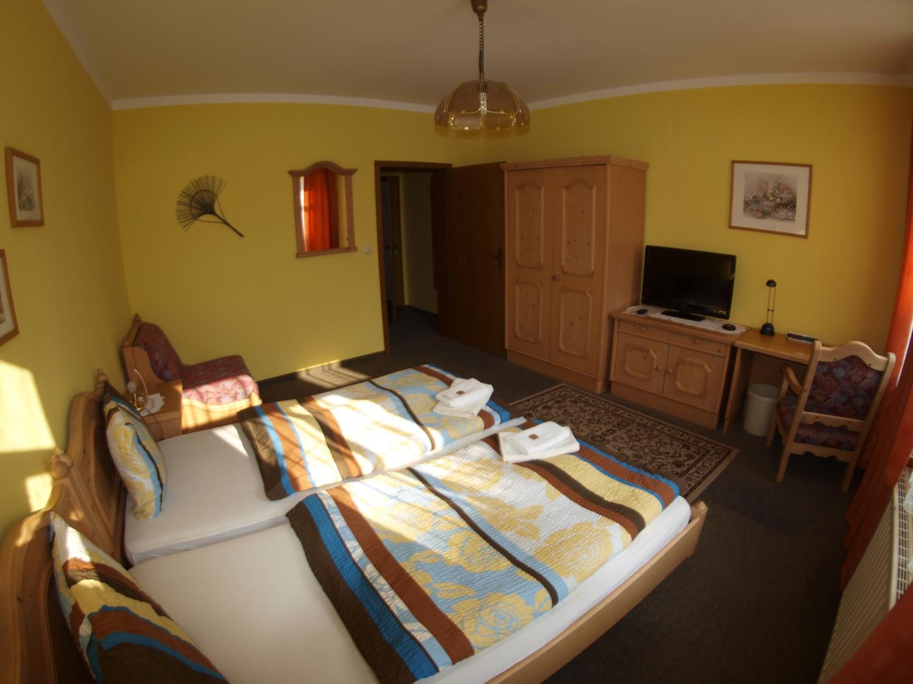 Double Room - Photo 4