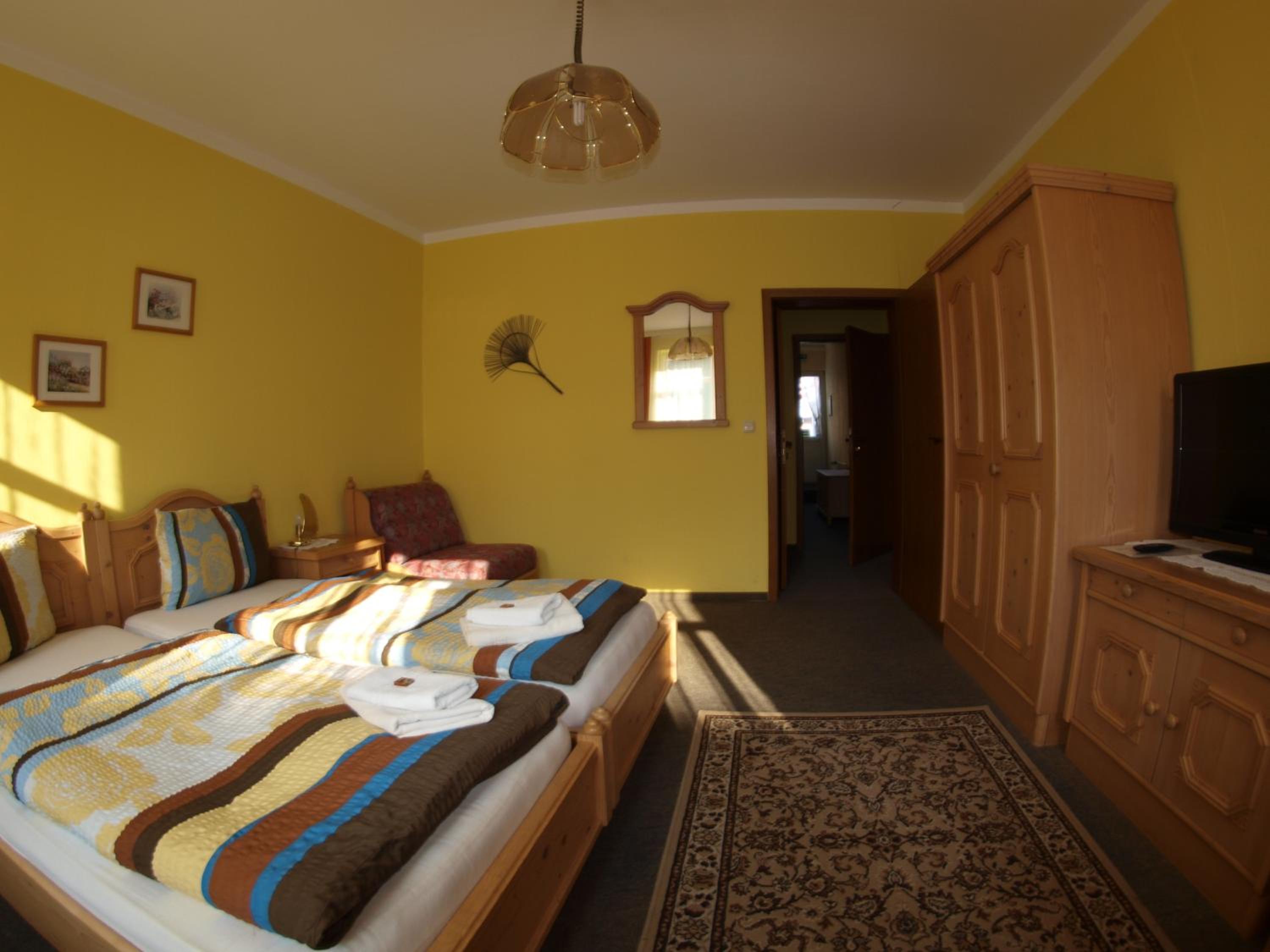 Double Room - Photo 6