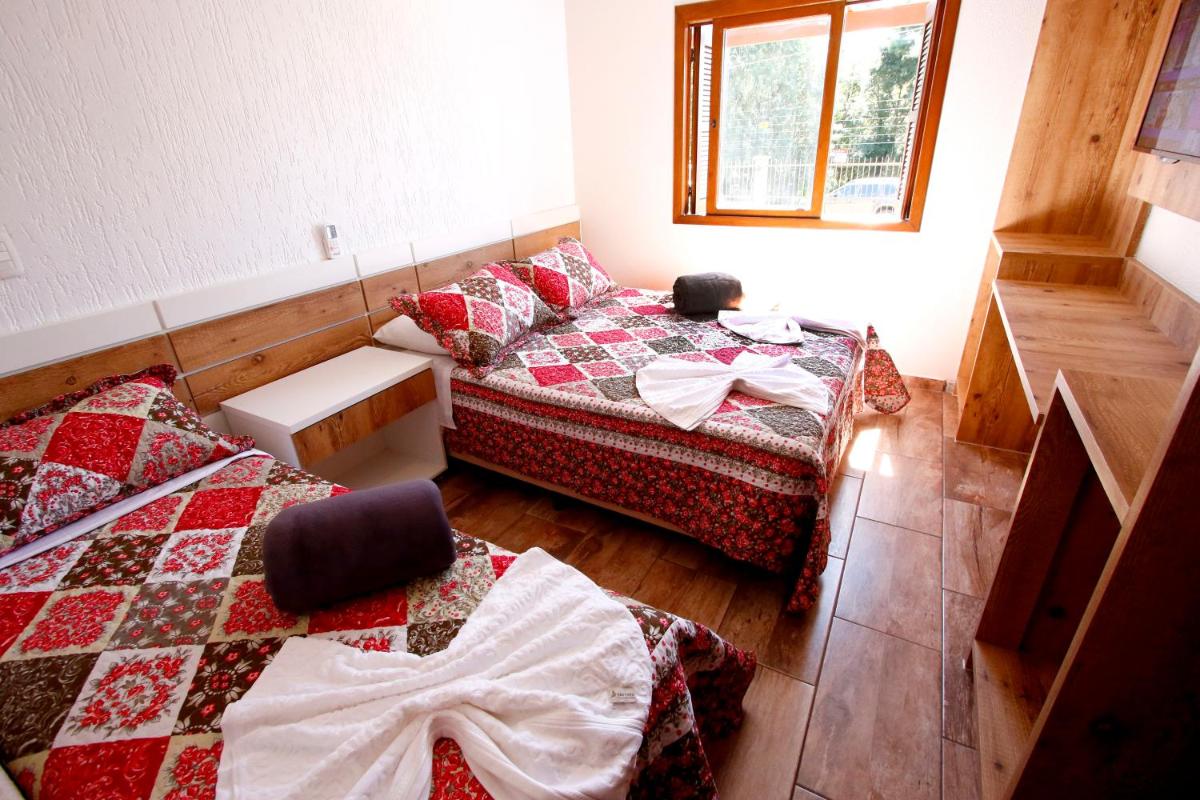 Deluxe Family Suite photo 1