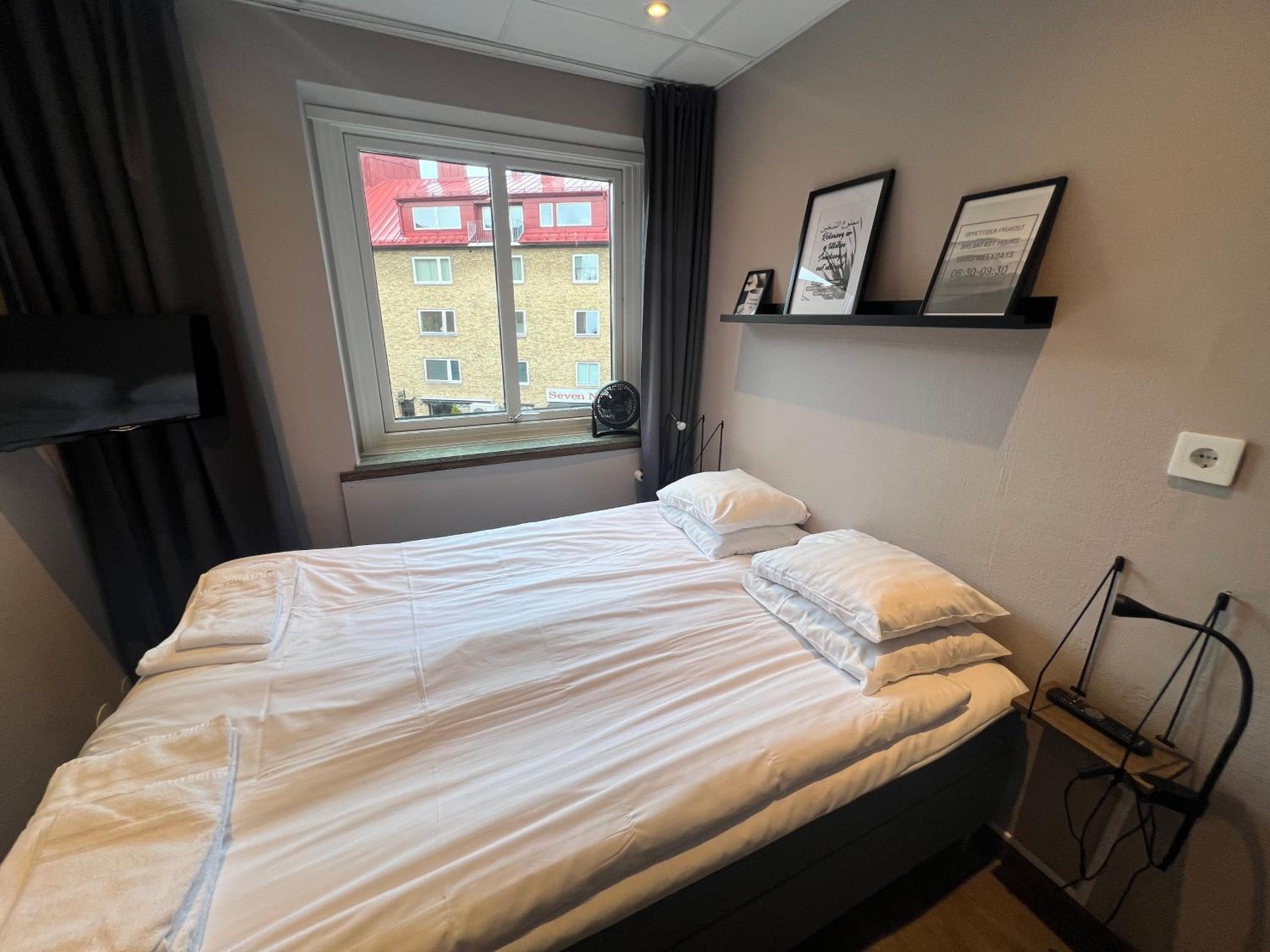 Small Double Room photo 3