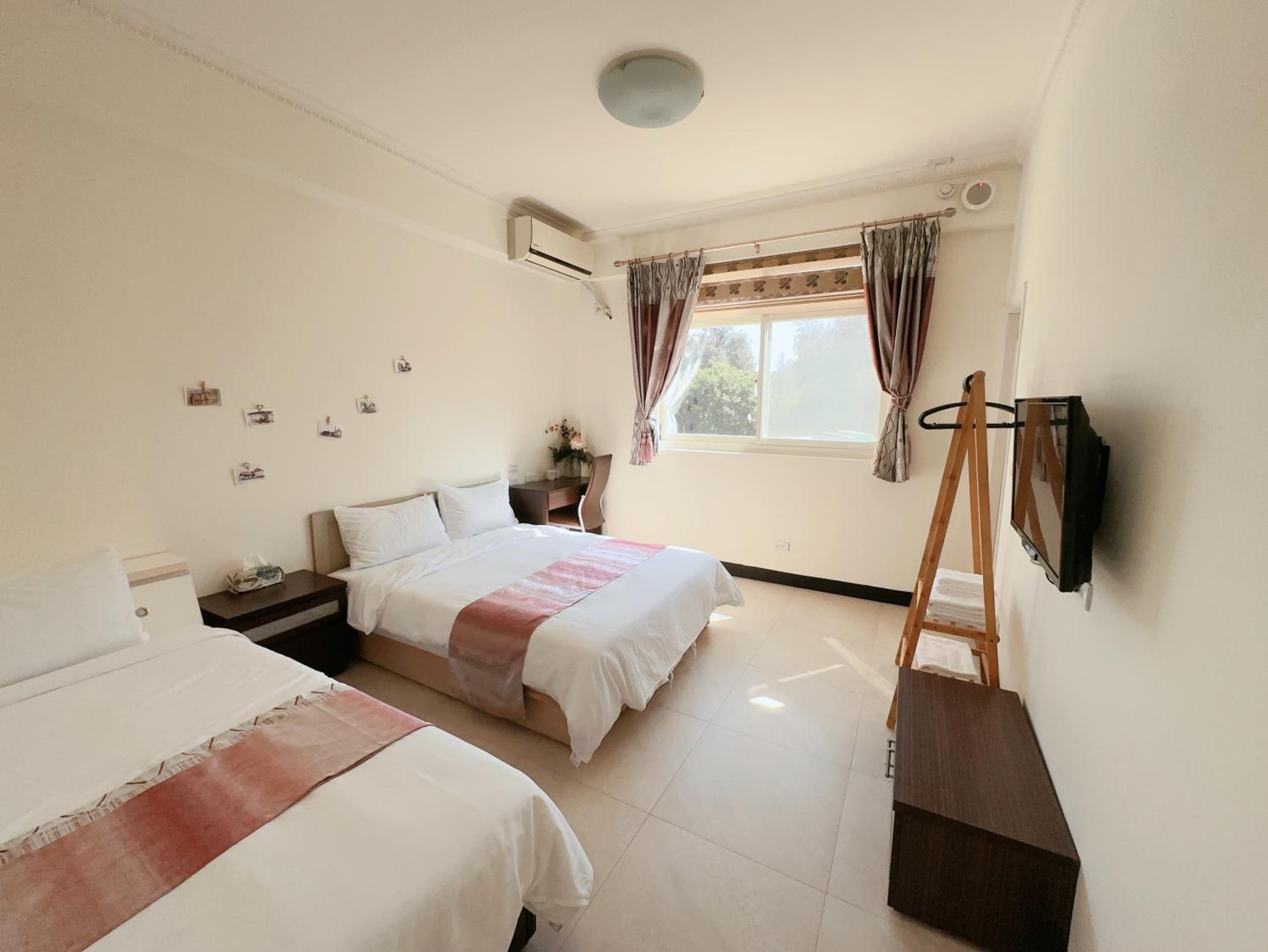 Standard Double or Twin Room with Garden View photo 3