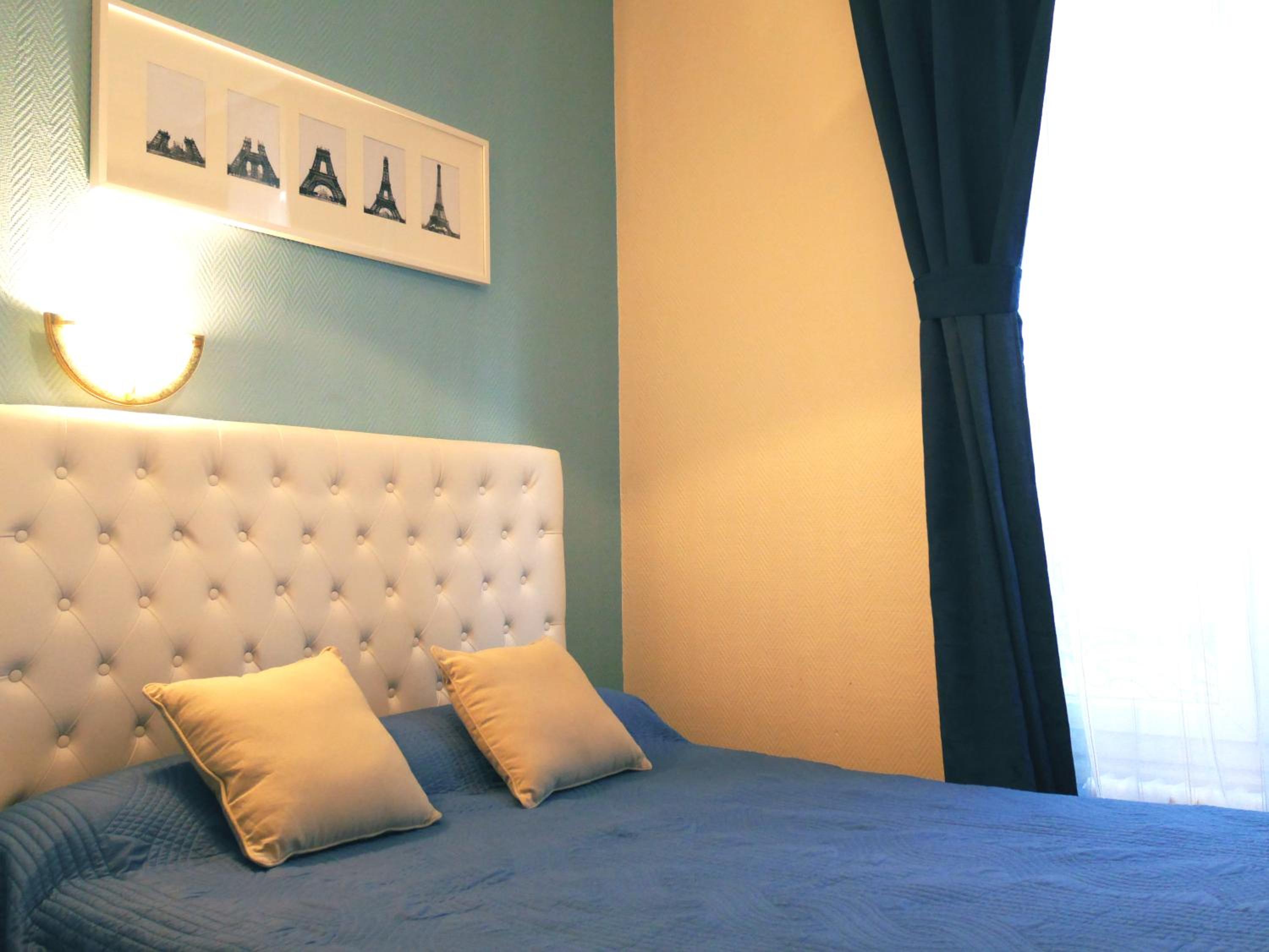Single Room with Private Bathroom photo 3