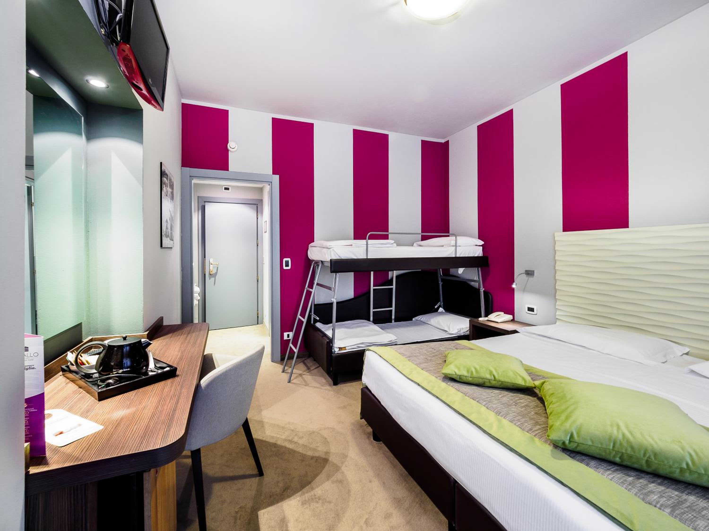 Quadruple Room - Photo 3