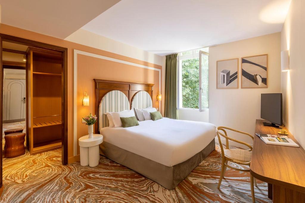 Superior King Room - Non-Smoking photo 1
