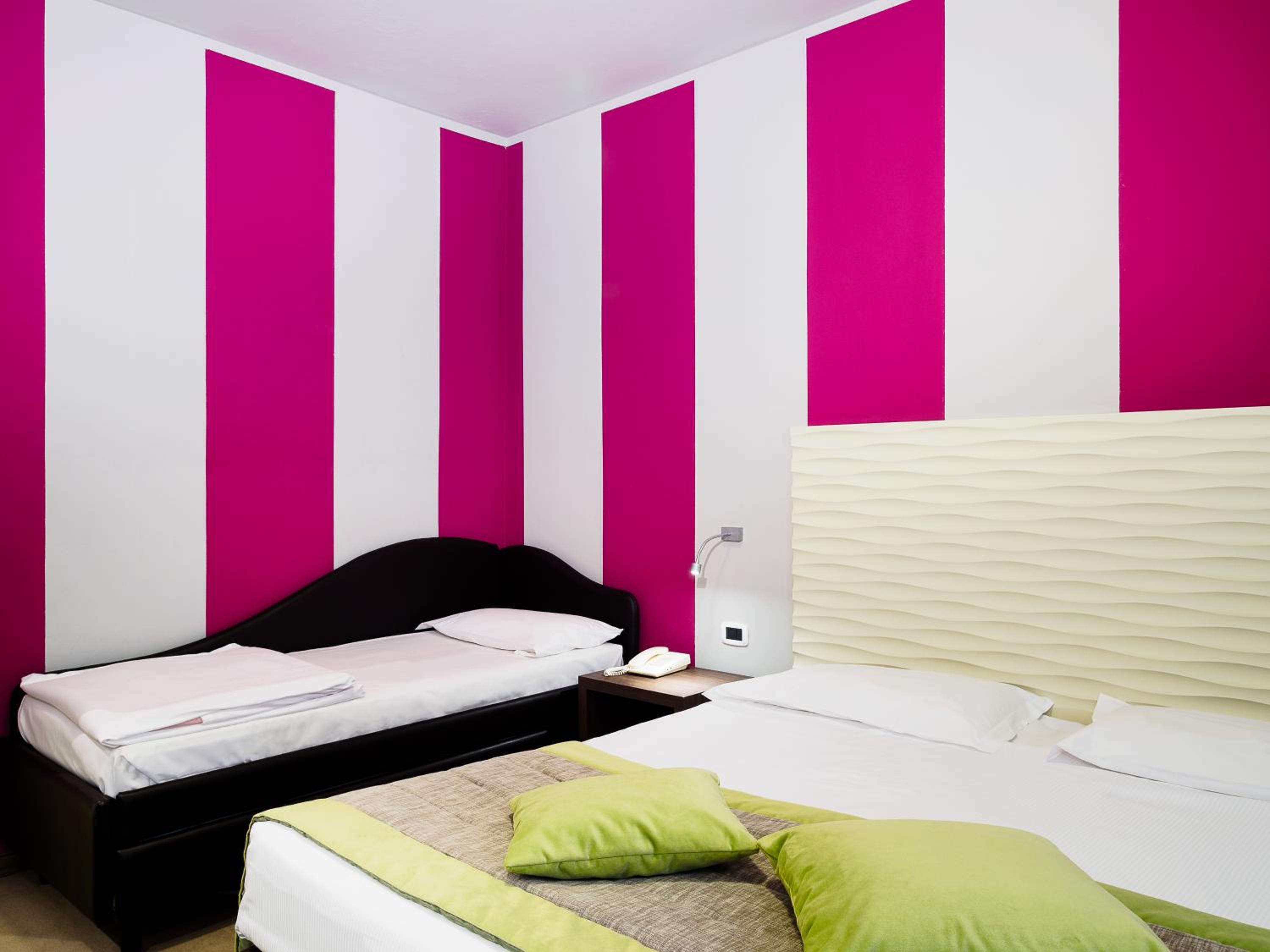 Triple Room - Photo 2