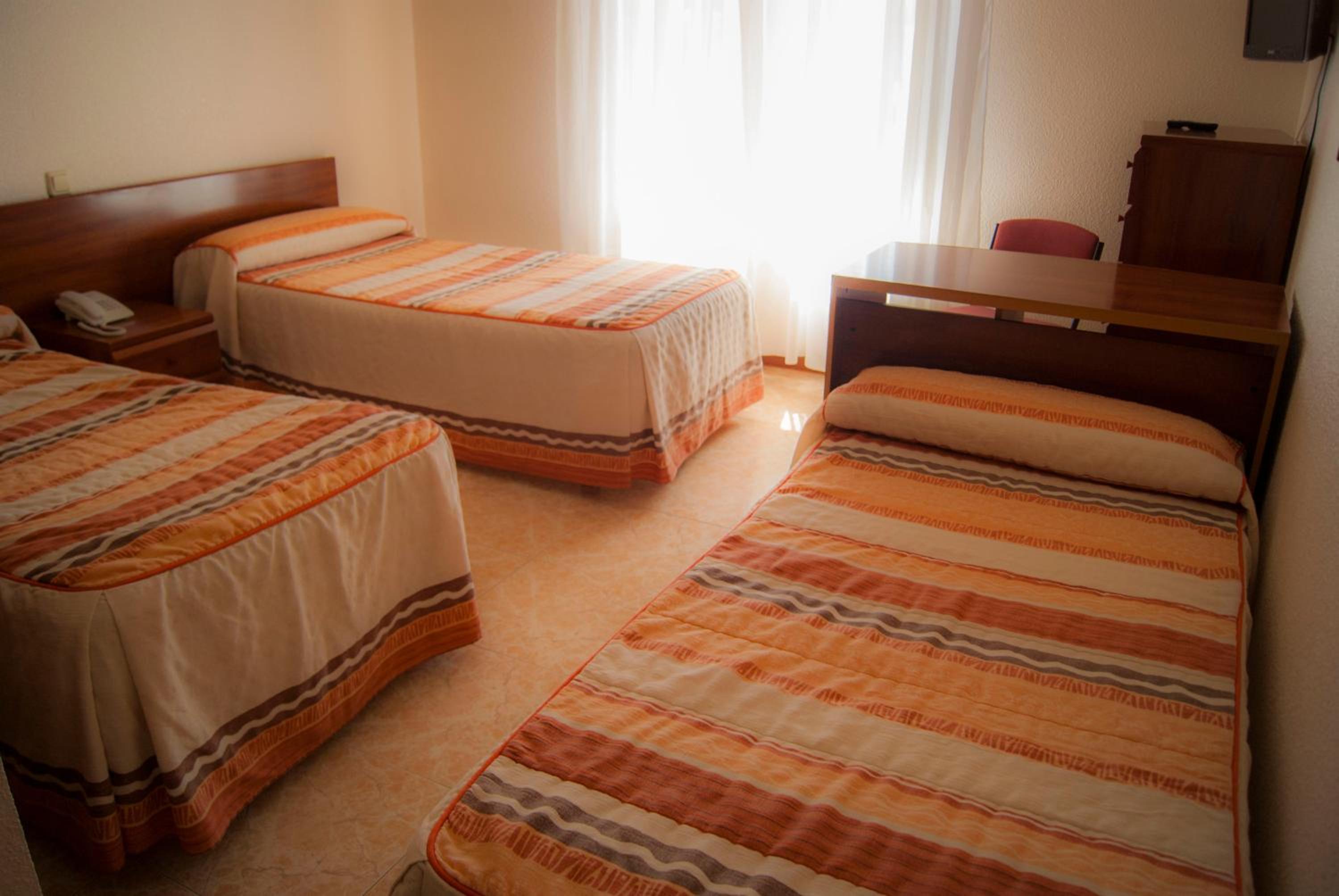 Habitación Triple Básica