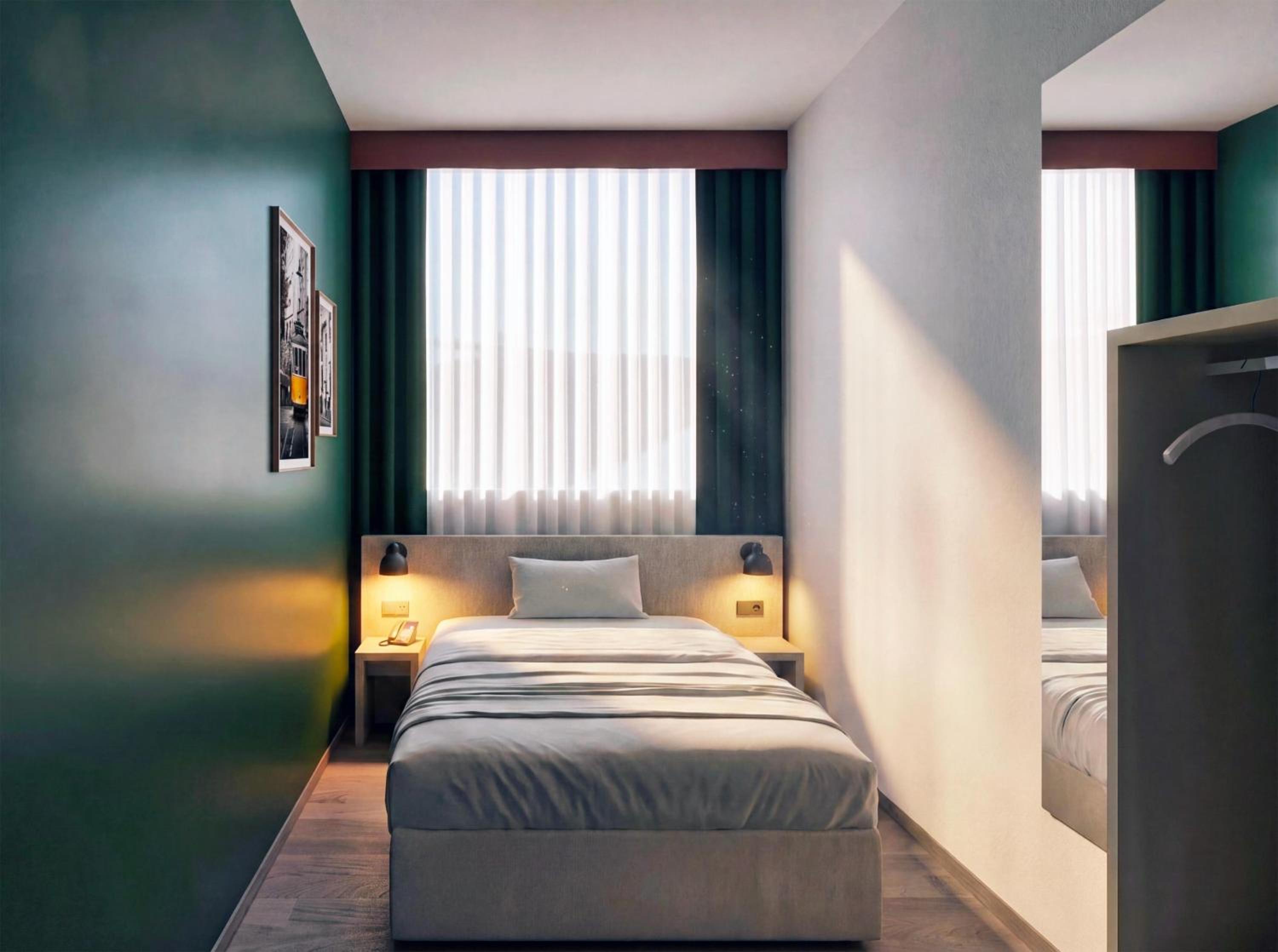 Queen Room