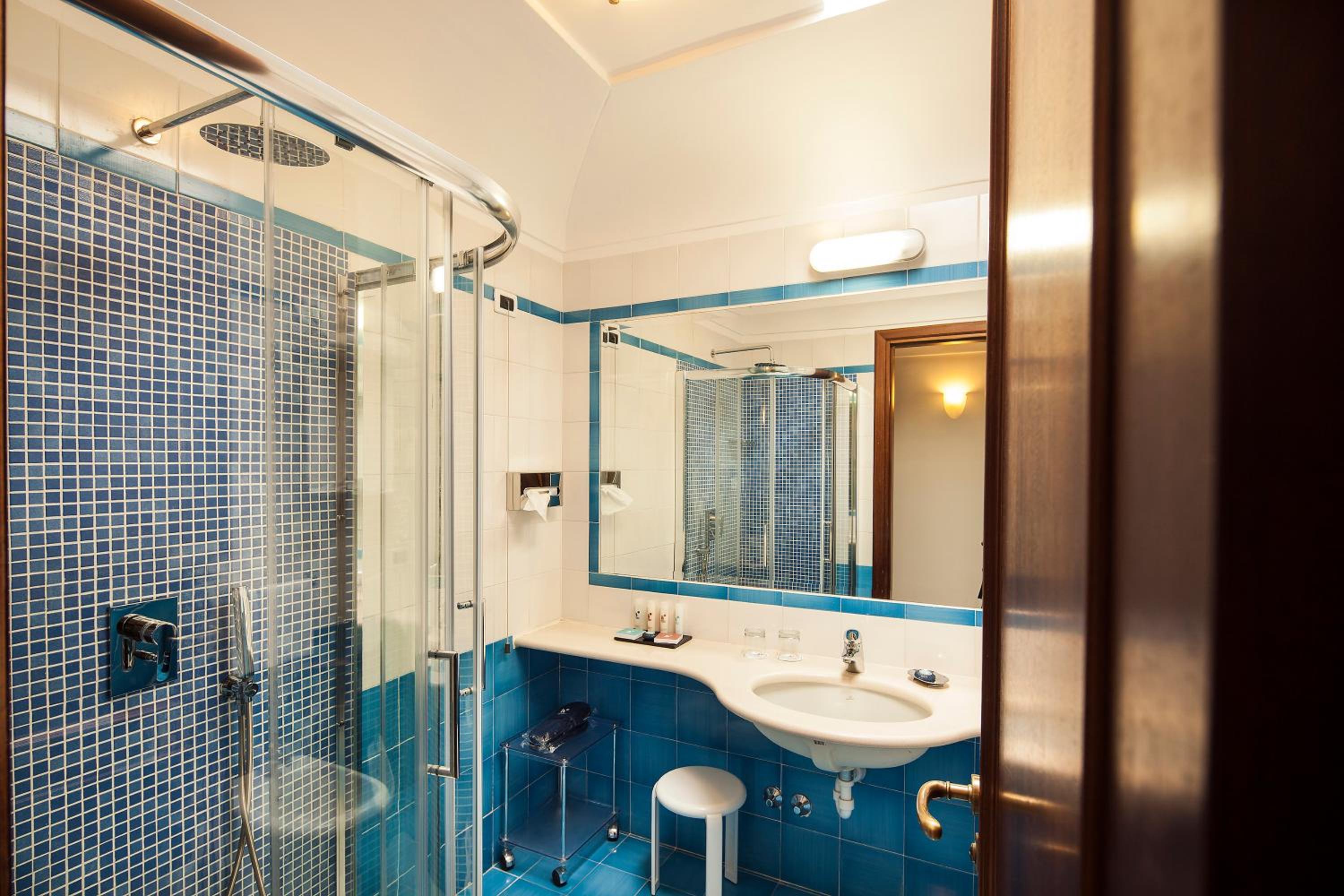 Suite with Sea View - Split Level