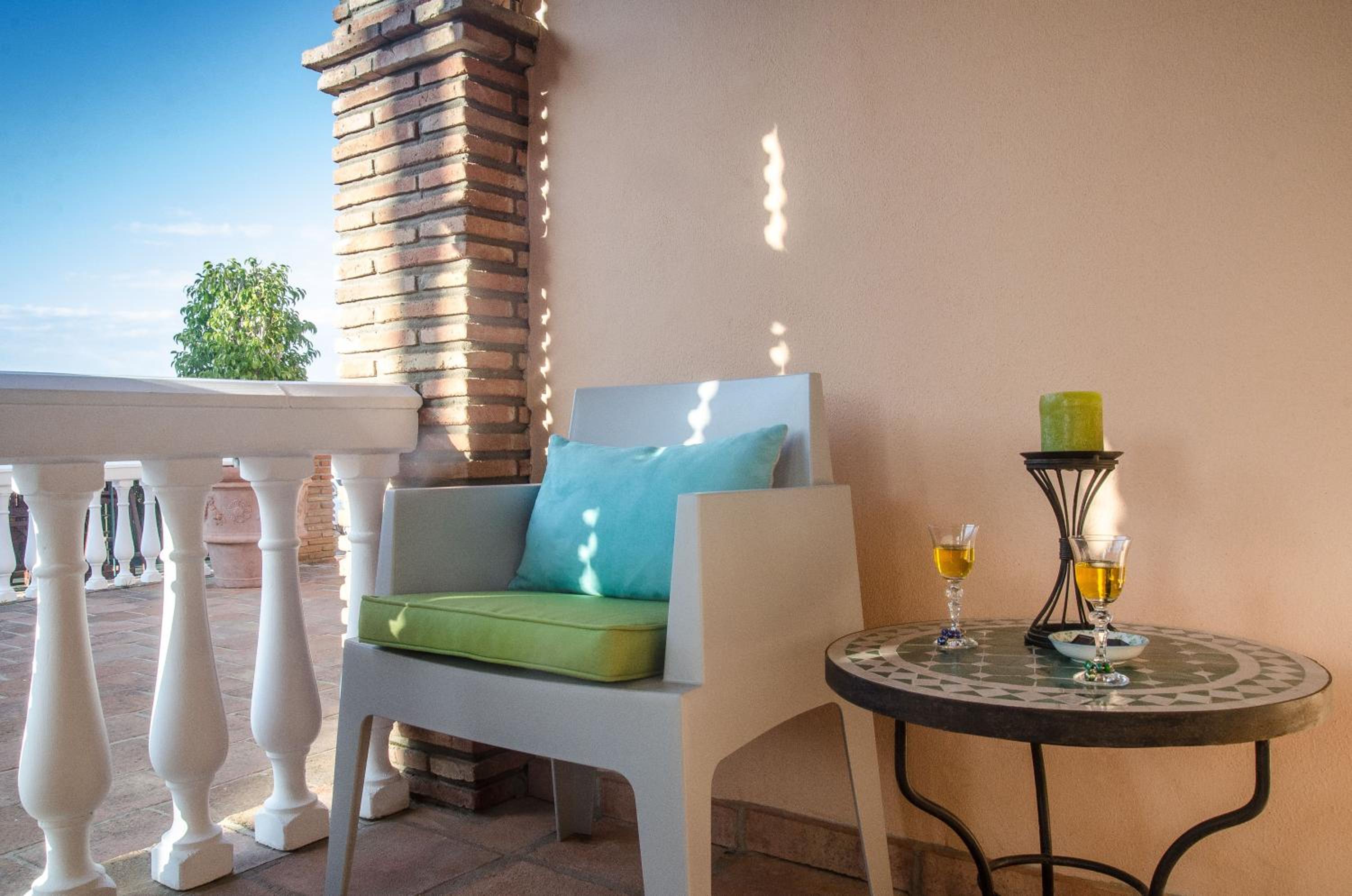 Double Room with Terrace - Photo 6