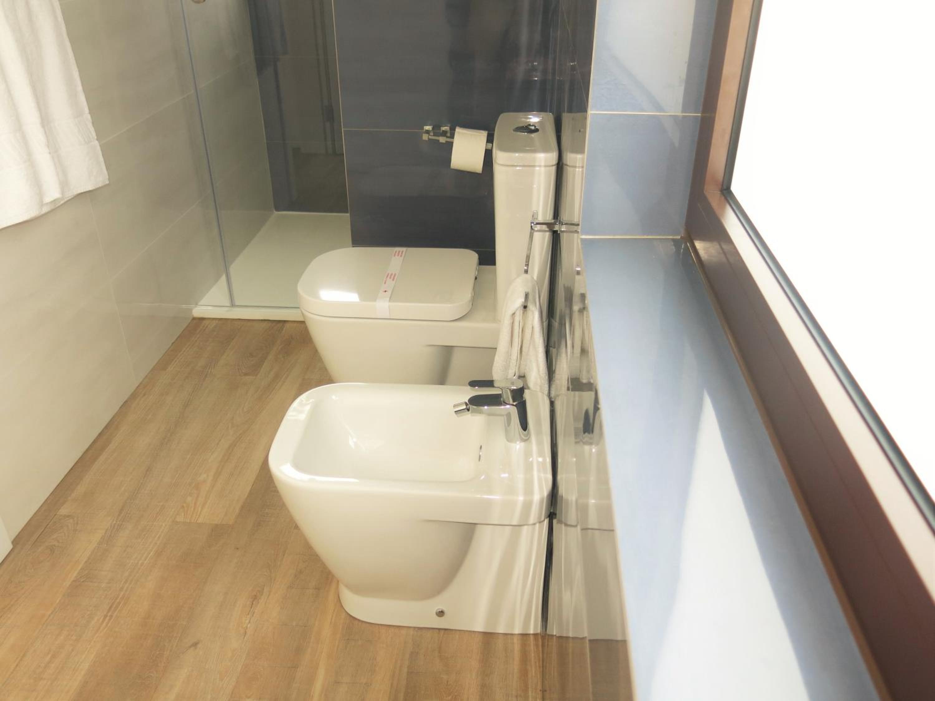 Triple Room with Balcony - Photo 6