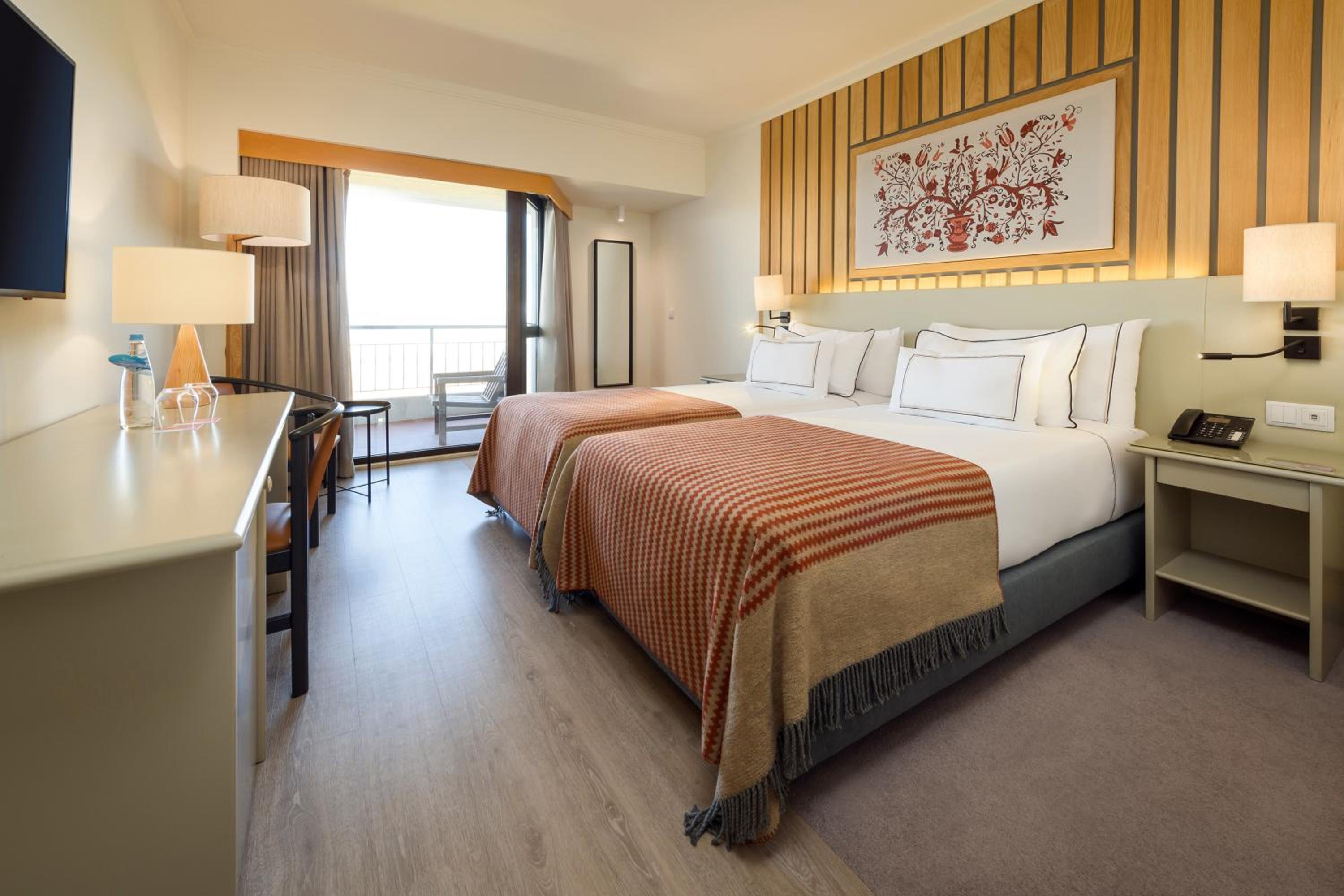 Melia Guestroom Twin photo 3