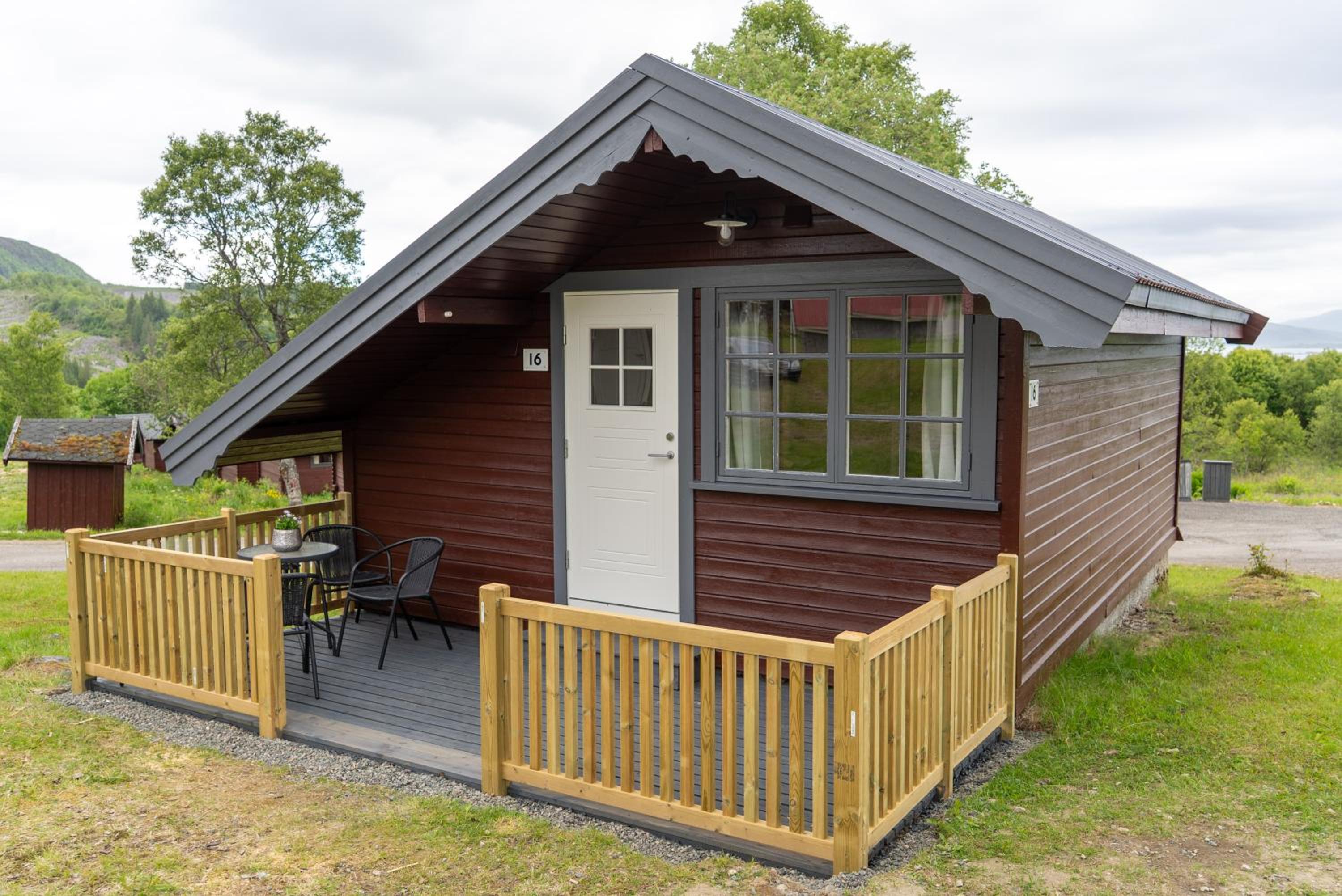 Deluxe Bungalow photo 2