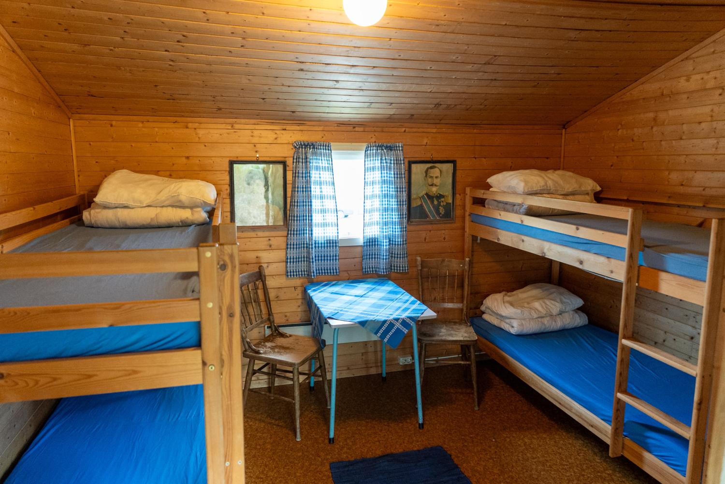 Quadruple Room with Shared Bathroom photo 3