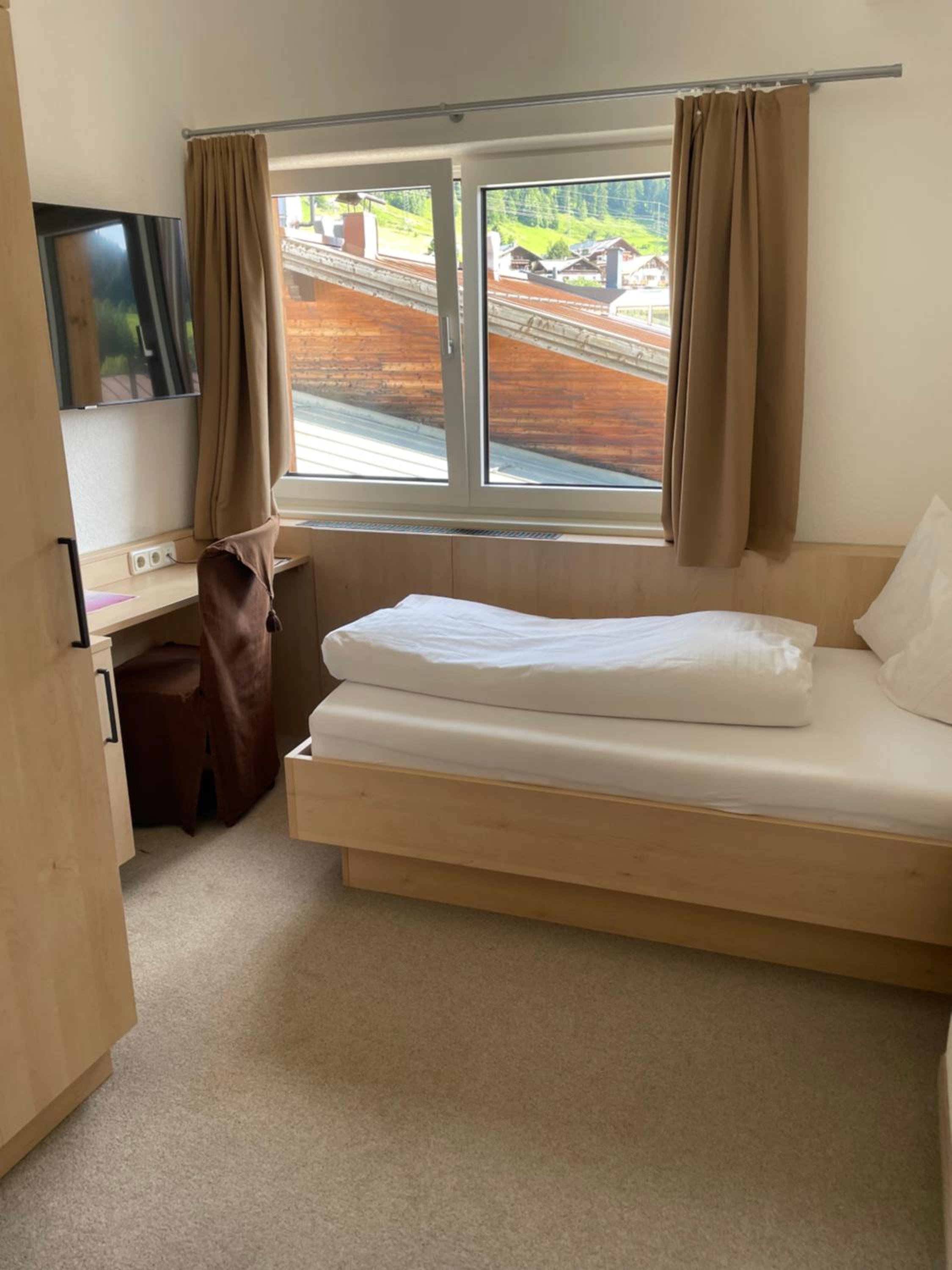 Single Room photo 2