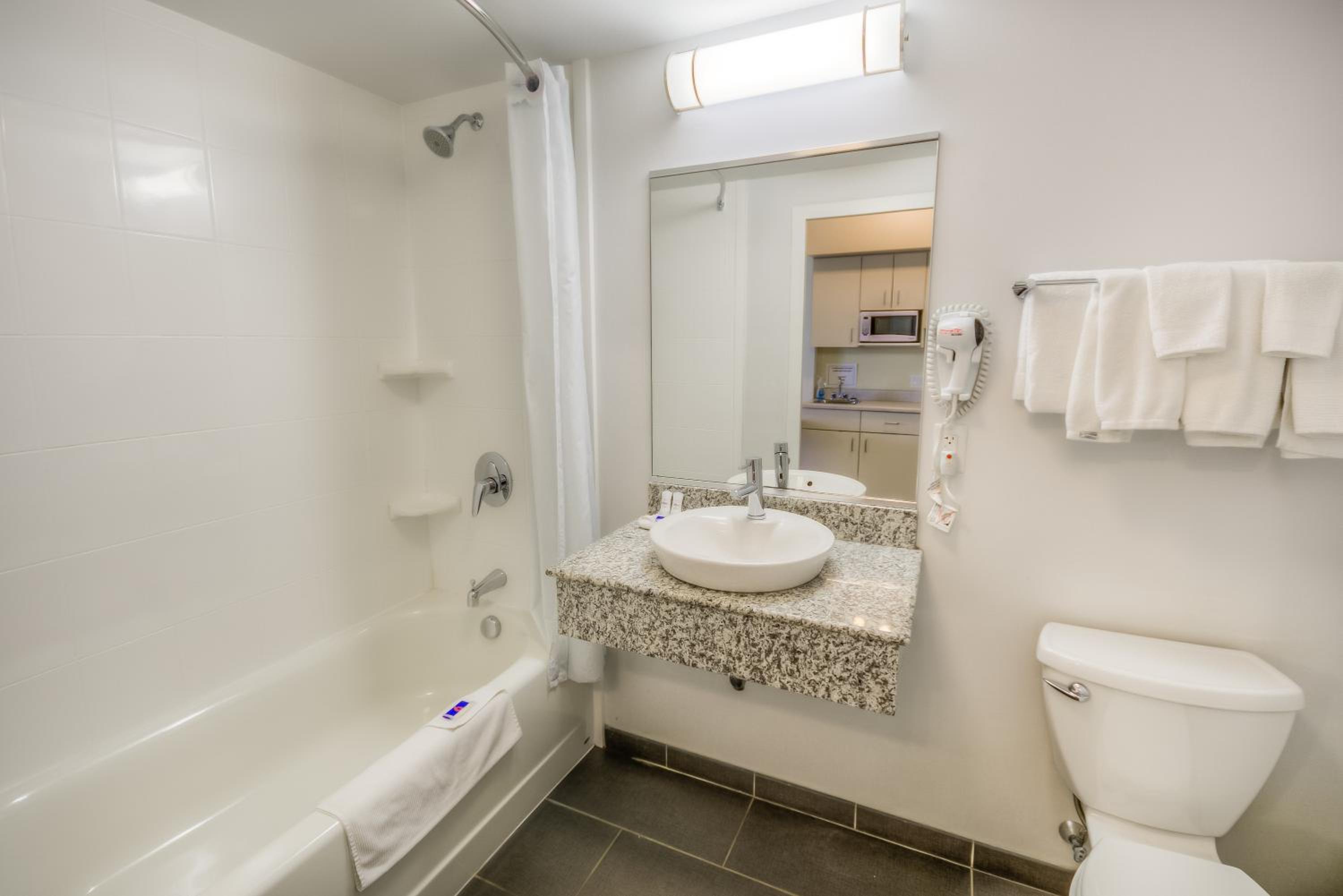 Suite with Two Queen Beds - Non-Smoking
