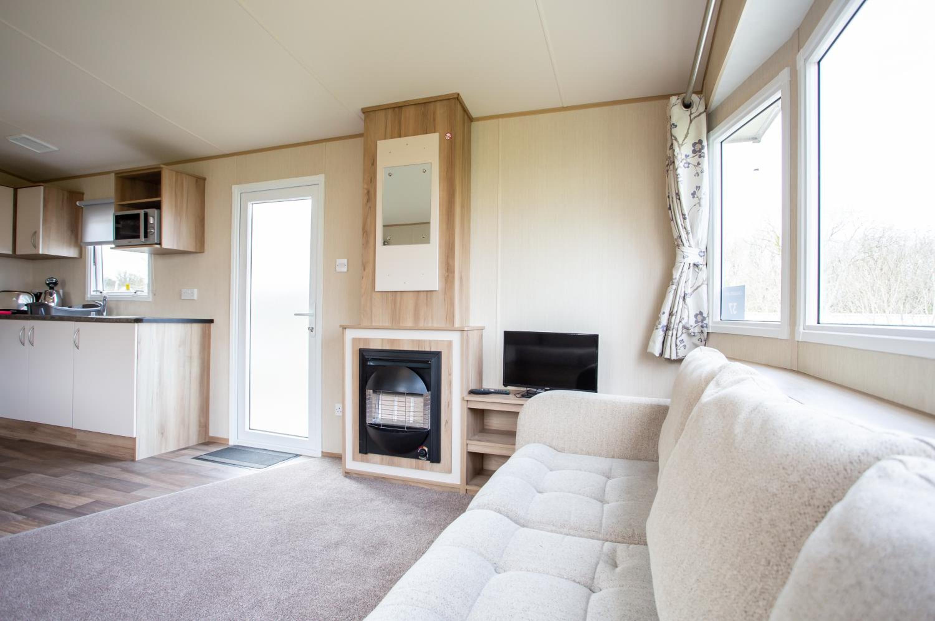 6 berth Superior Caravan - Pet Friendly