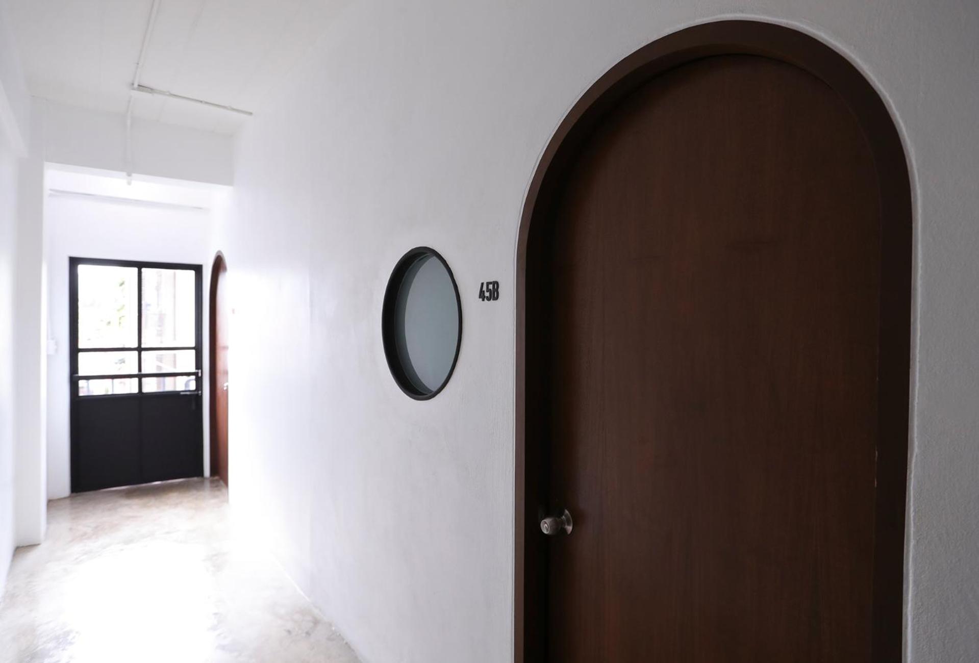 Twin Room with Shared Bathroom photo 2