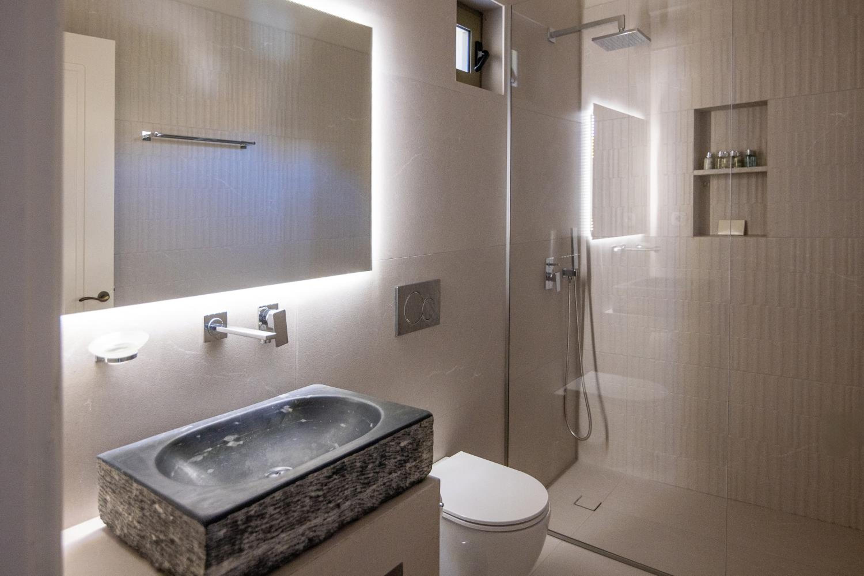 Horizon Suite with Jacuzzi