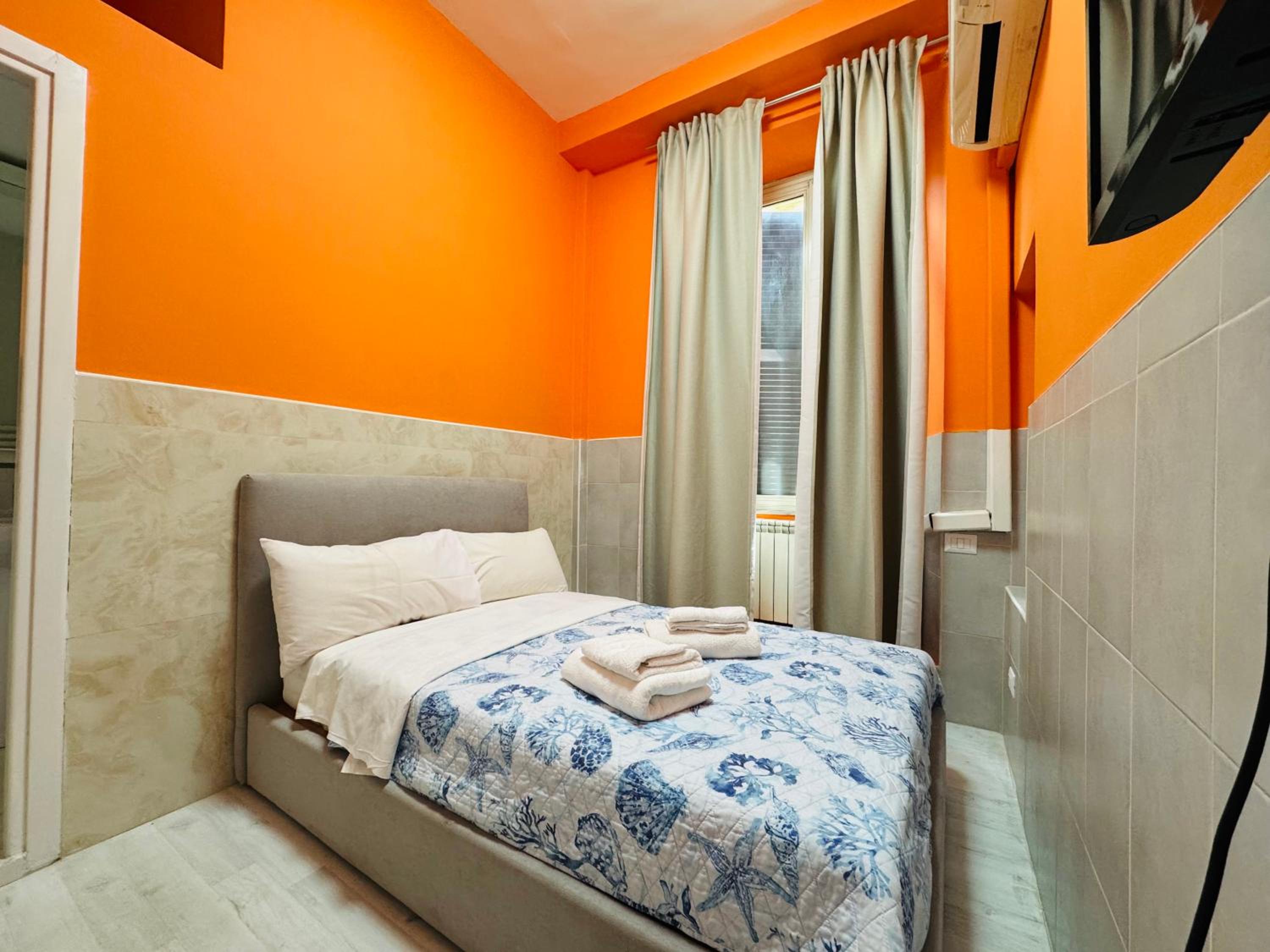 Single Room photo 2