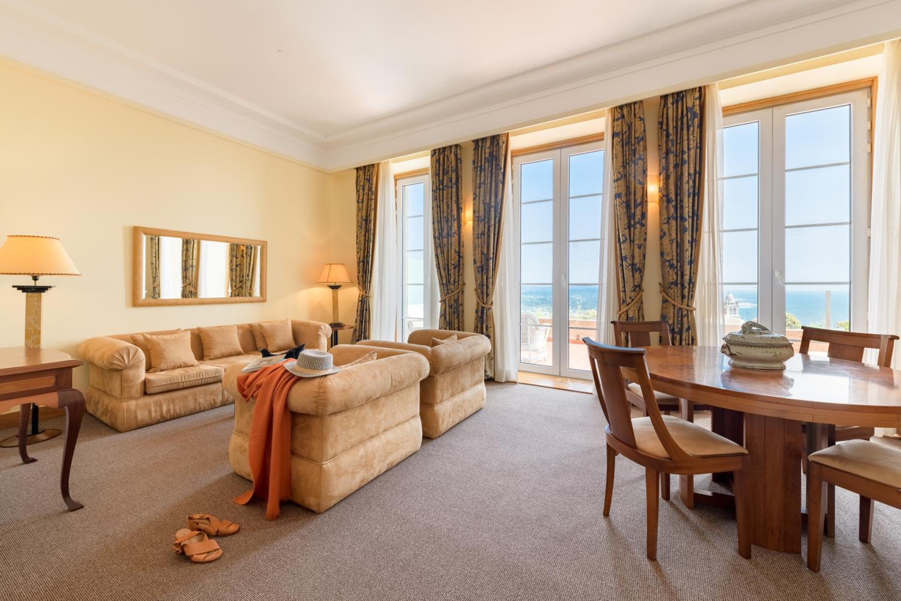 Panoramic Suite with Terrace