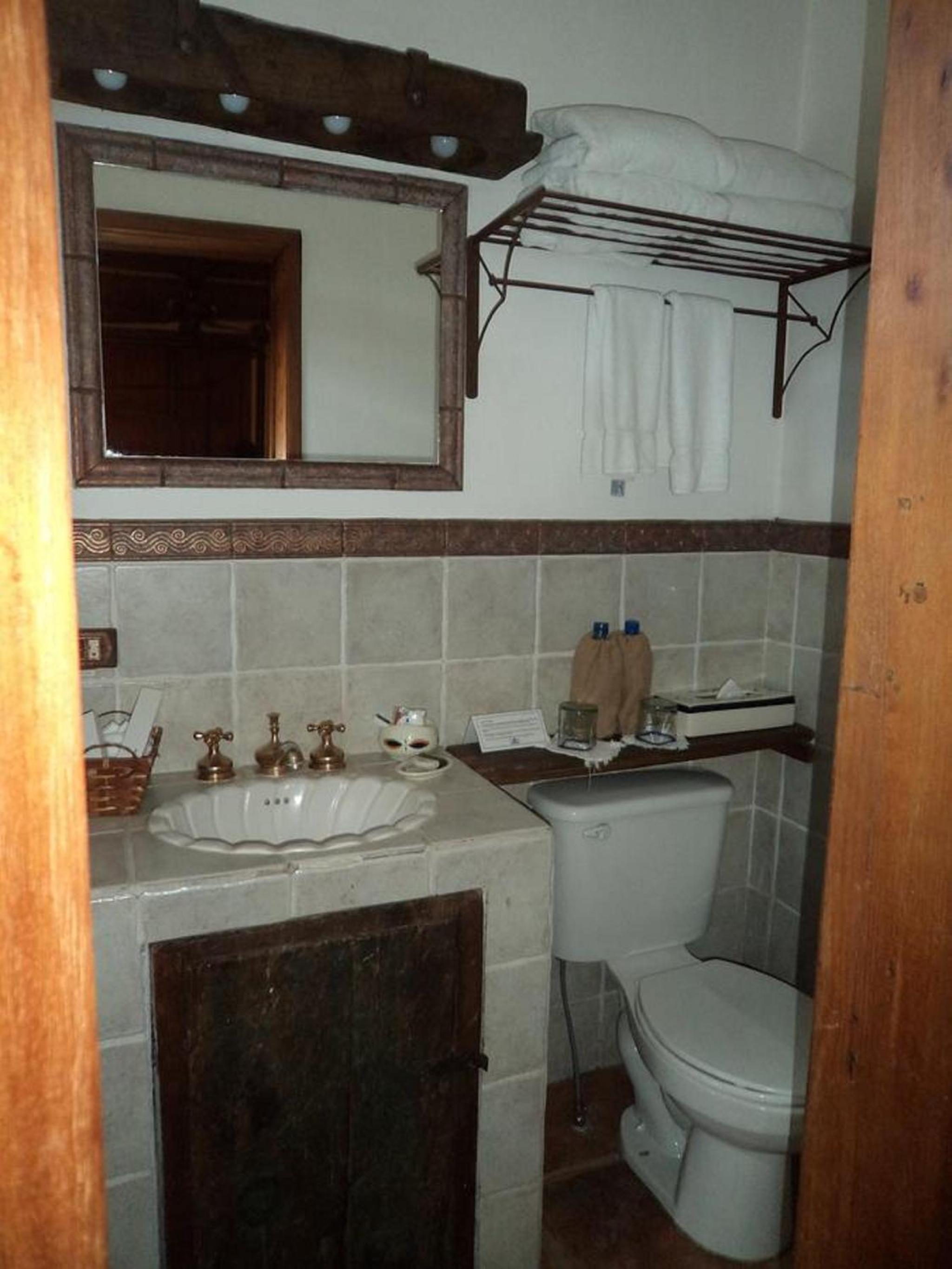 Double Room - Photo 7