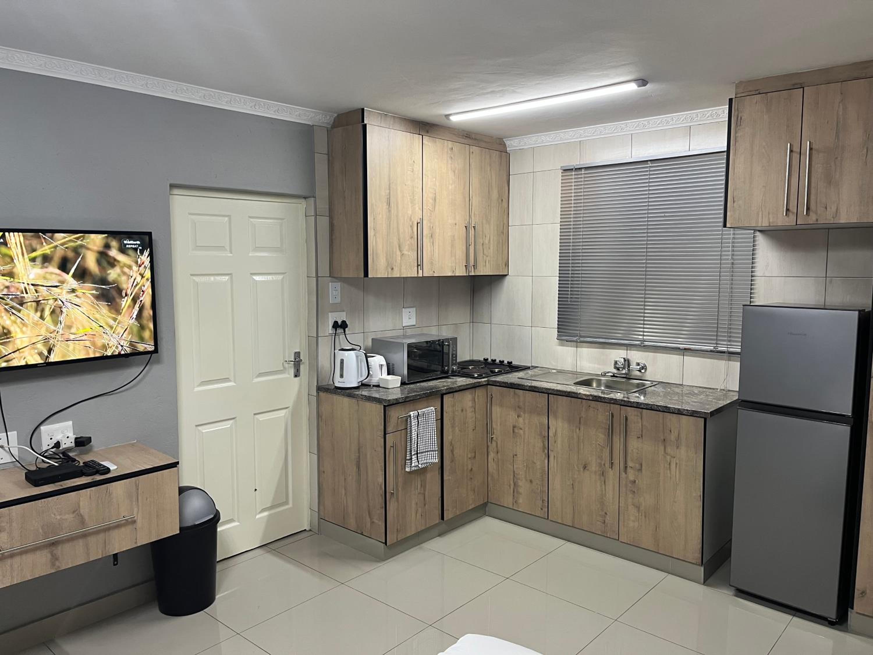 Double or Twin Room with Private External Bathroom photo 2