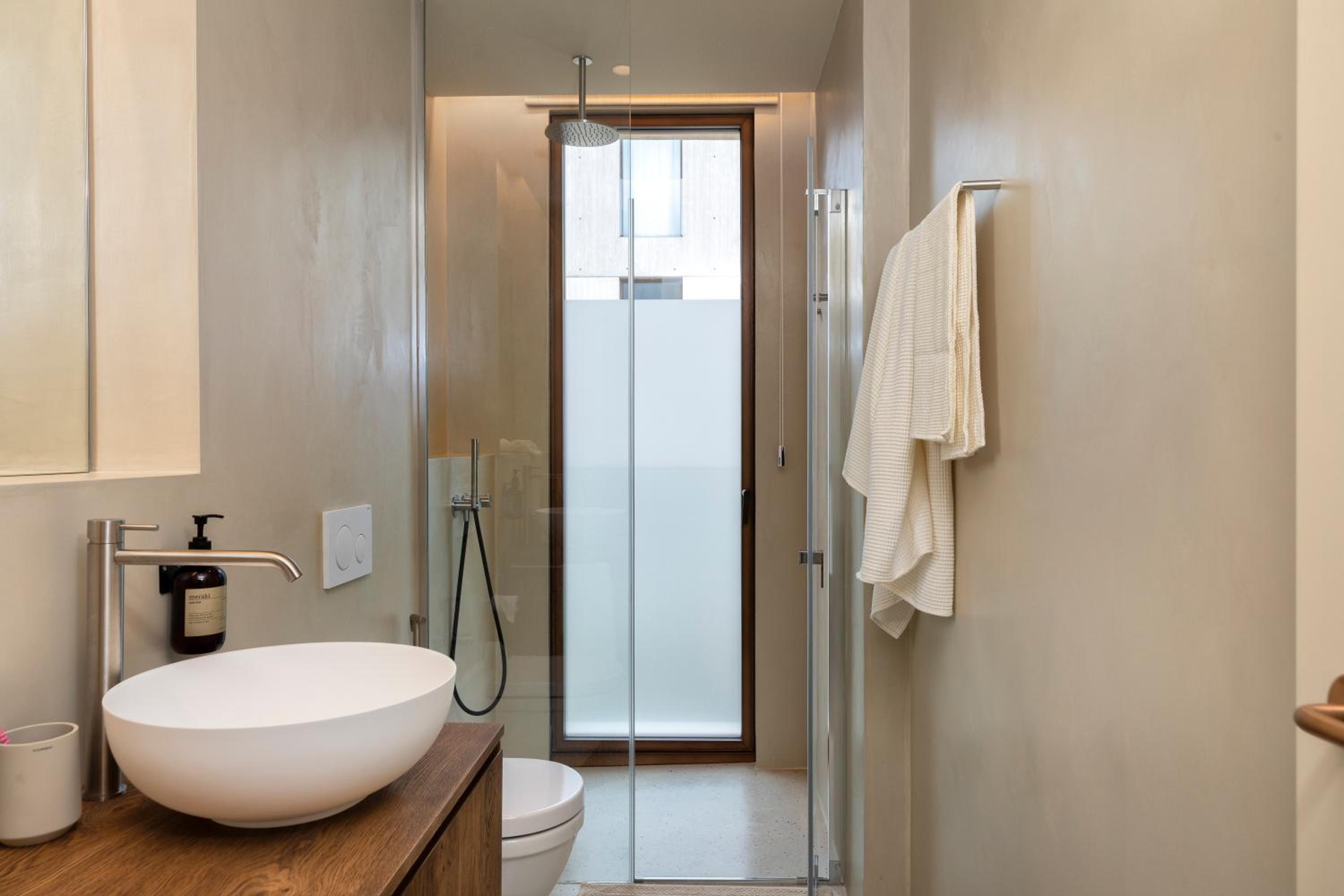 Three-Bedroom Premium Apartment with Balcony