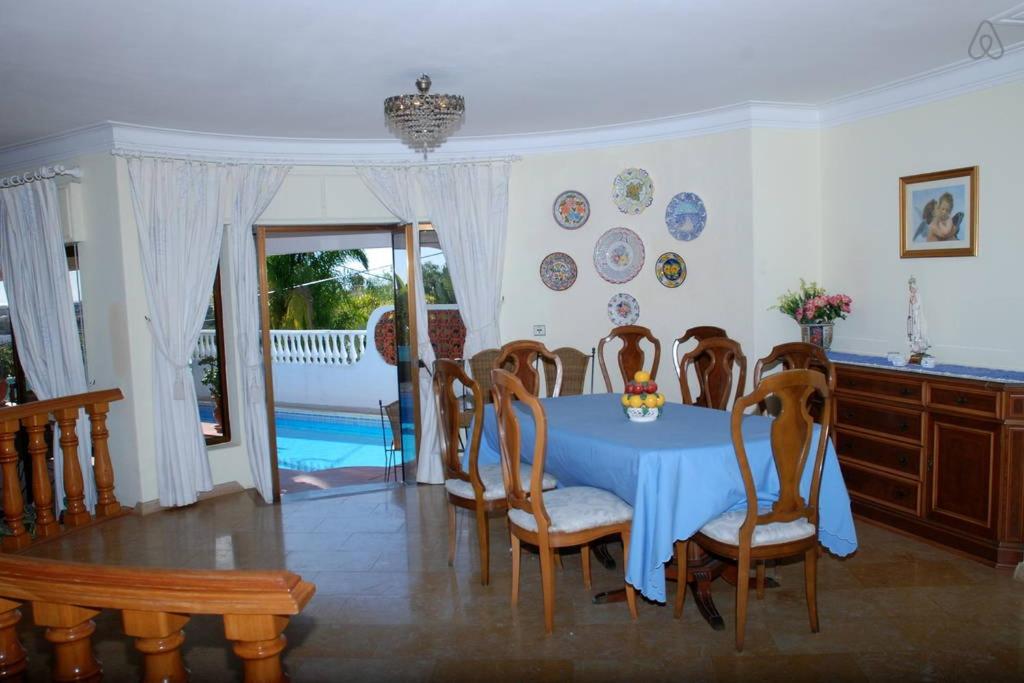 Villa with Private Pool - Photo 19