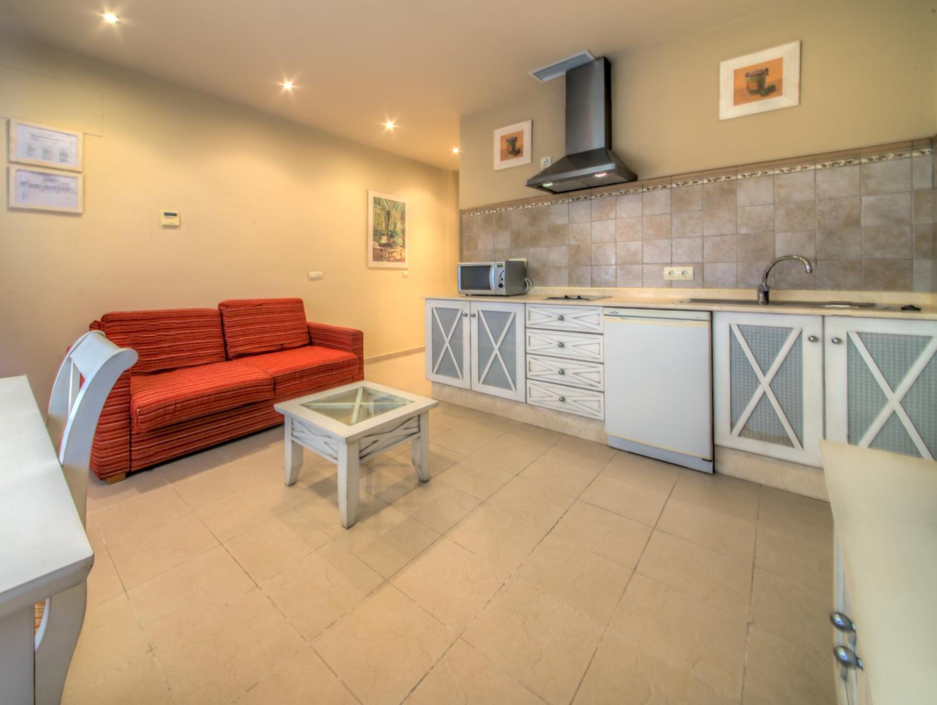 One-Bedroom Apartment (2 Adults) - Photo 5